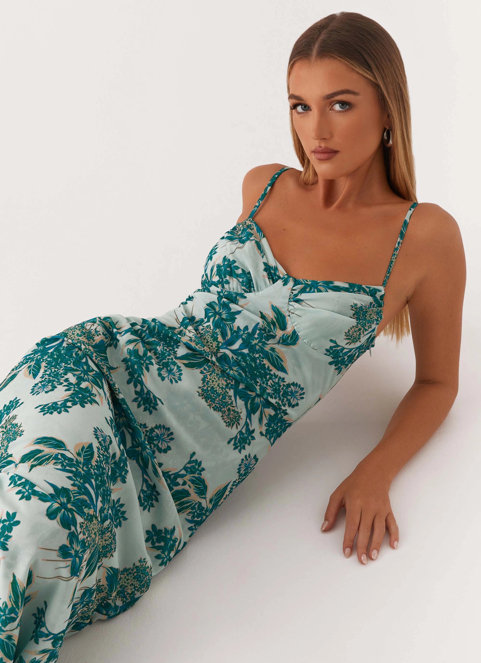 Love Song Midi Dress - Cloud Nine Floral Sleek Waist Design Fit Bare Arm