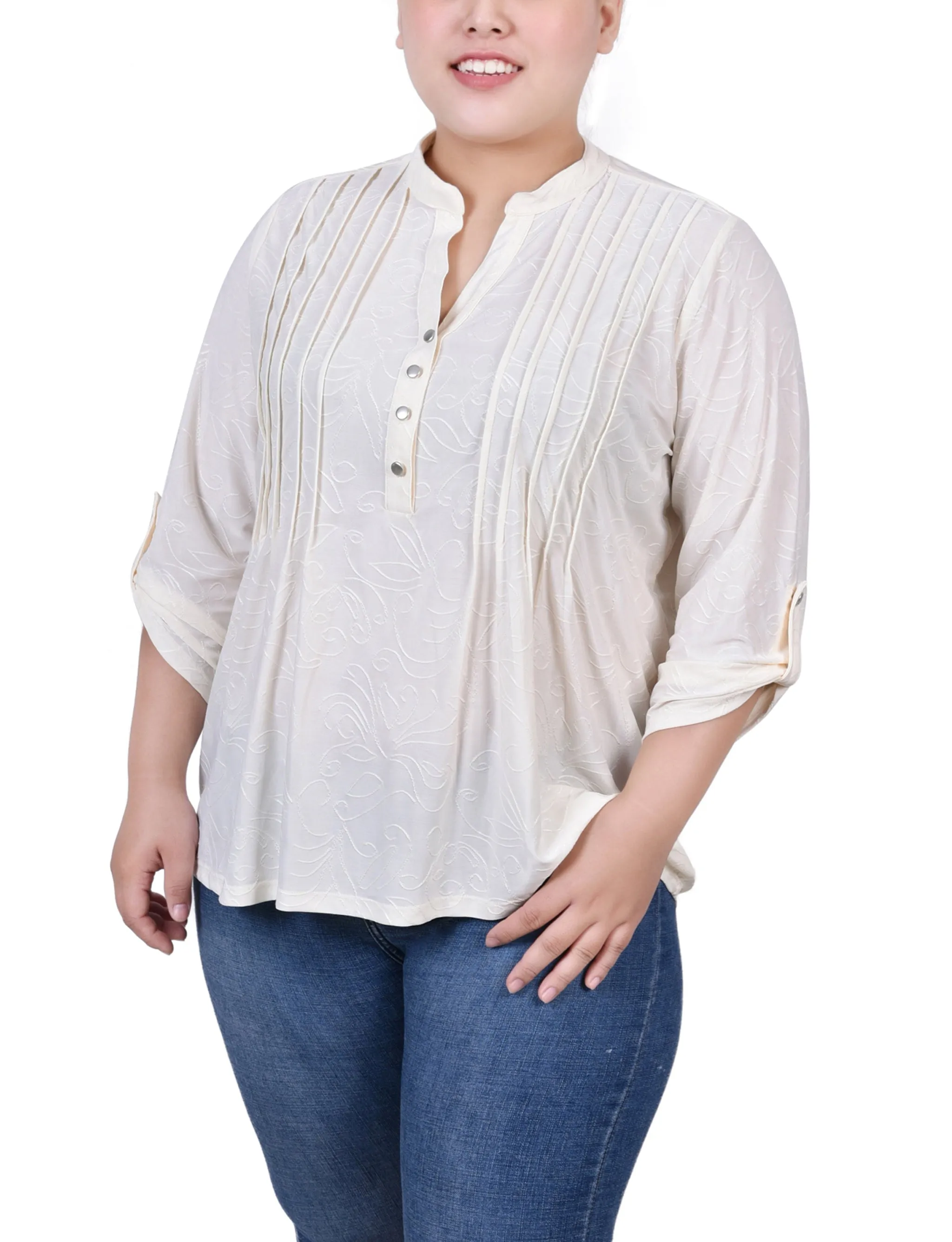 Plus Size 3/4 Roll Tab Pullover Top Decorative-Design