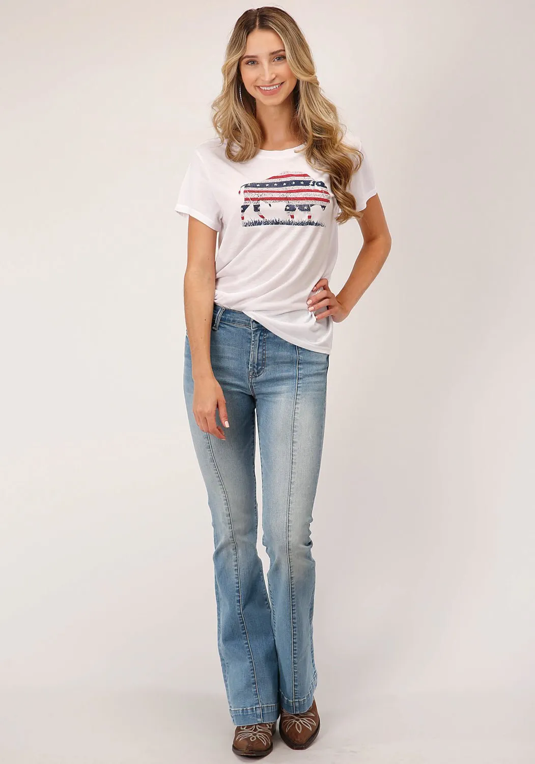 Geometric Design Perfect Layering Roper Womens Patriotic Buffalo White Poly/Rayon S/S T-Shirt
