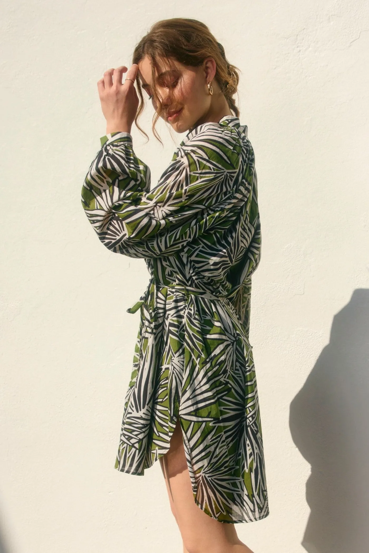 Sleek Waist MEREDITH TROPICAL MINI DRESS