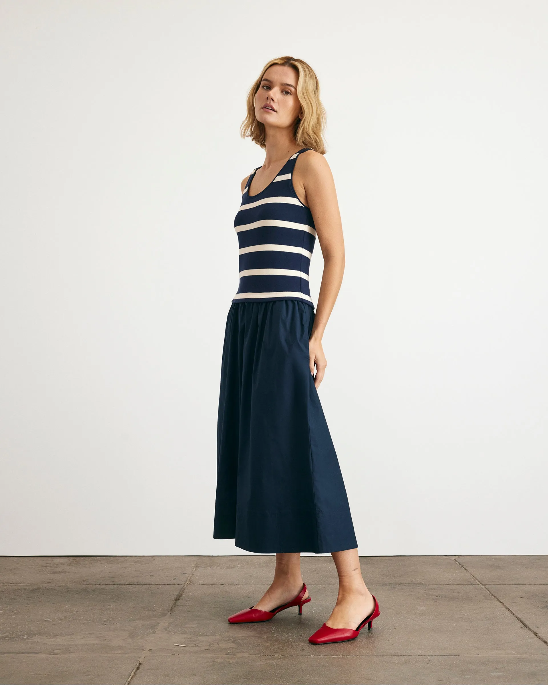 Chic and Flattering Relaxed Fit Design Amber Dress