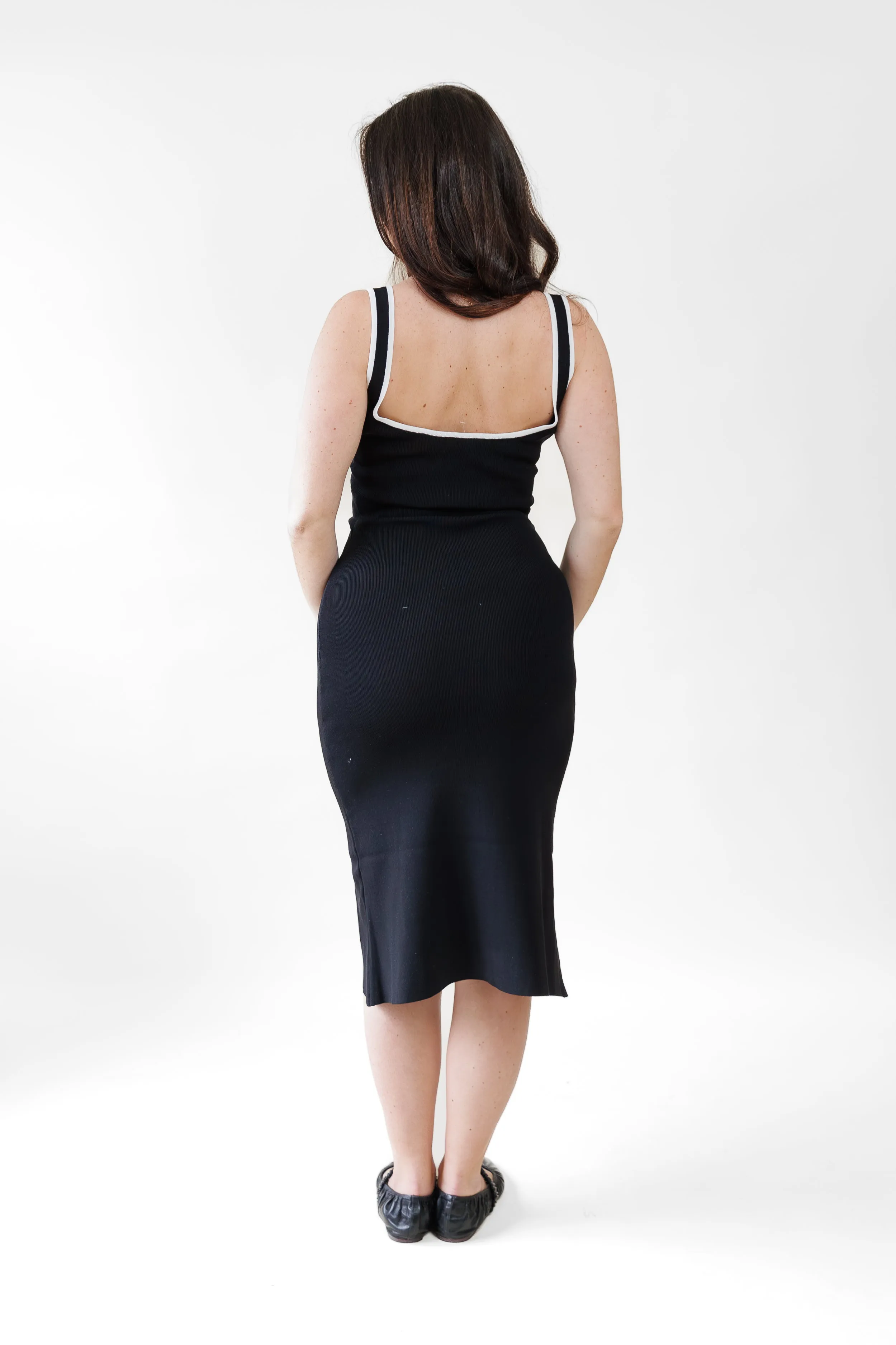 LAINEY BODYCON DRESS Casual day-to-night piece