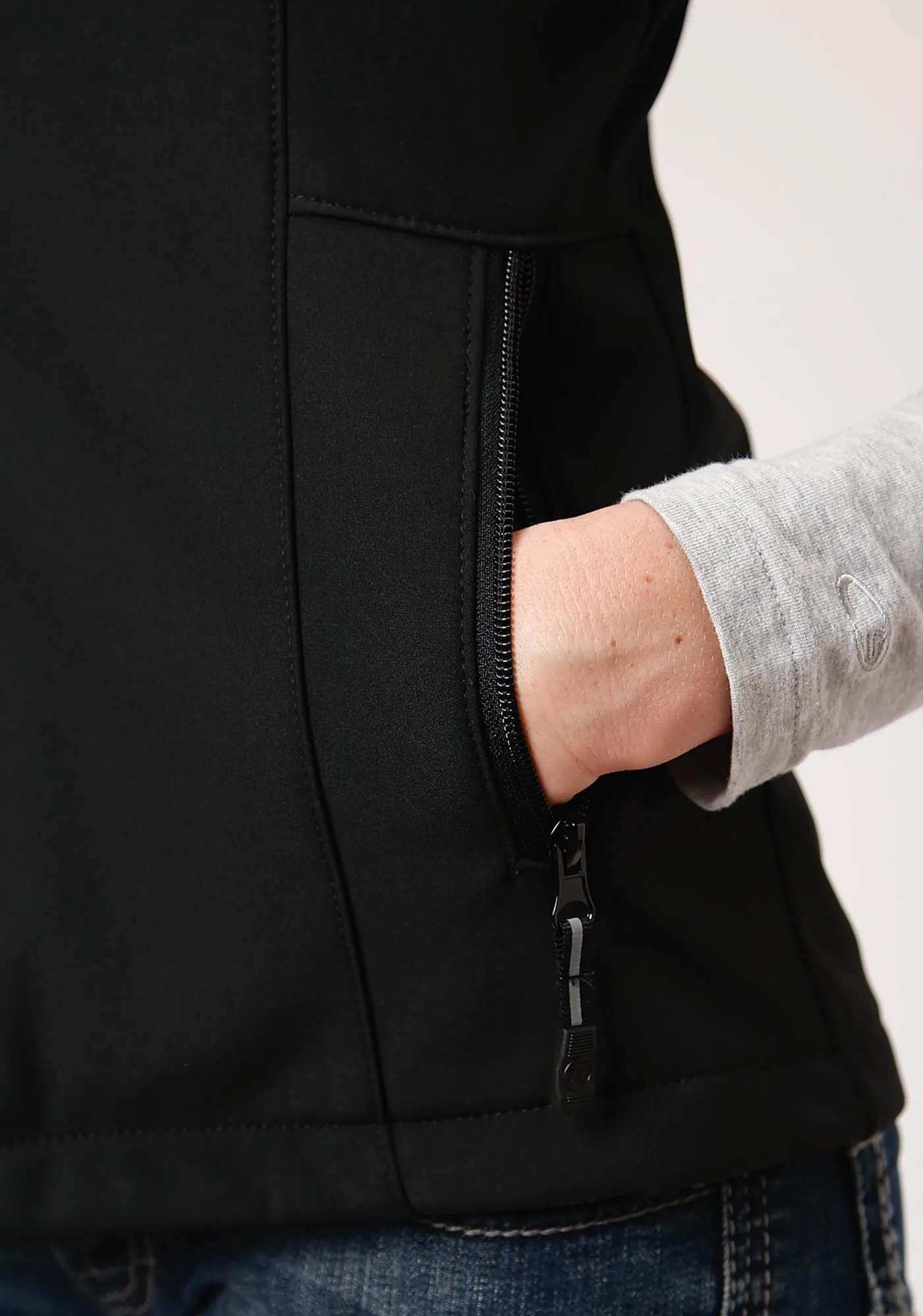 Weekend Warrior Elegant Roper Technical Womens Black Polyester Softshell Vest