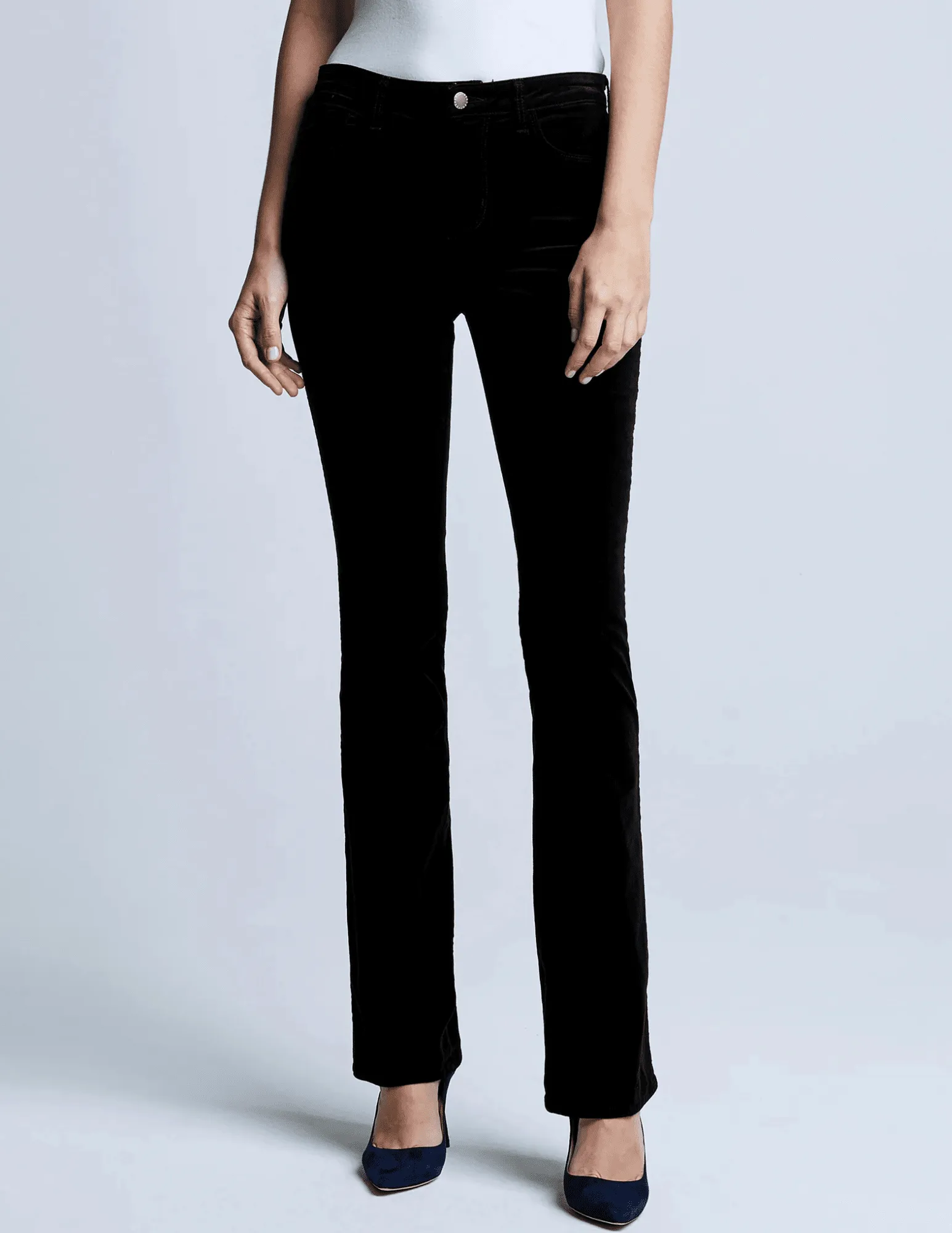 L'AGENCE Stevie Velvet Jeans in Noir Contemporary Fit Perfect Waist