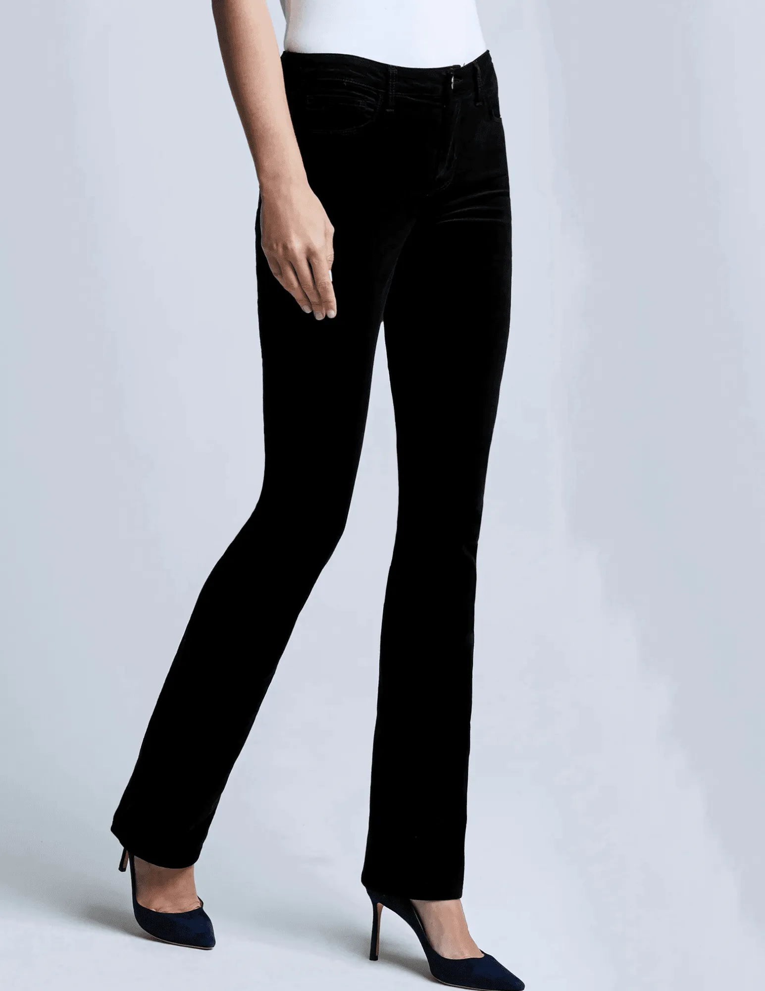 Lightweight Material Comfortable Choice L'AGENCE Stevie Velvet Jeans in Noir