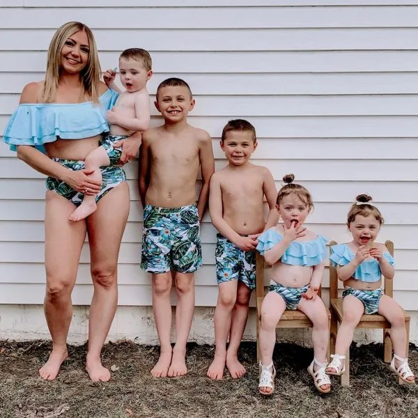 Off-shoulder Flounce Plants Print Family Matching Swimsuits With Baby