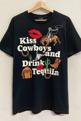 Outdoor Comfort Kiss Cowboys Graphic Tee S-XL Light and Soft Kiss Cowboys Graphic Tee S-XL