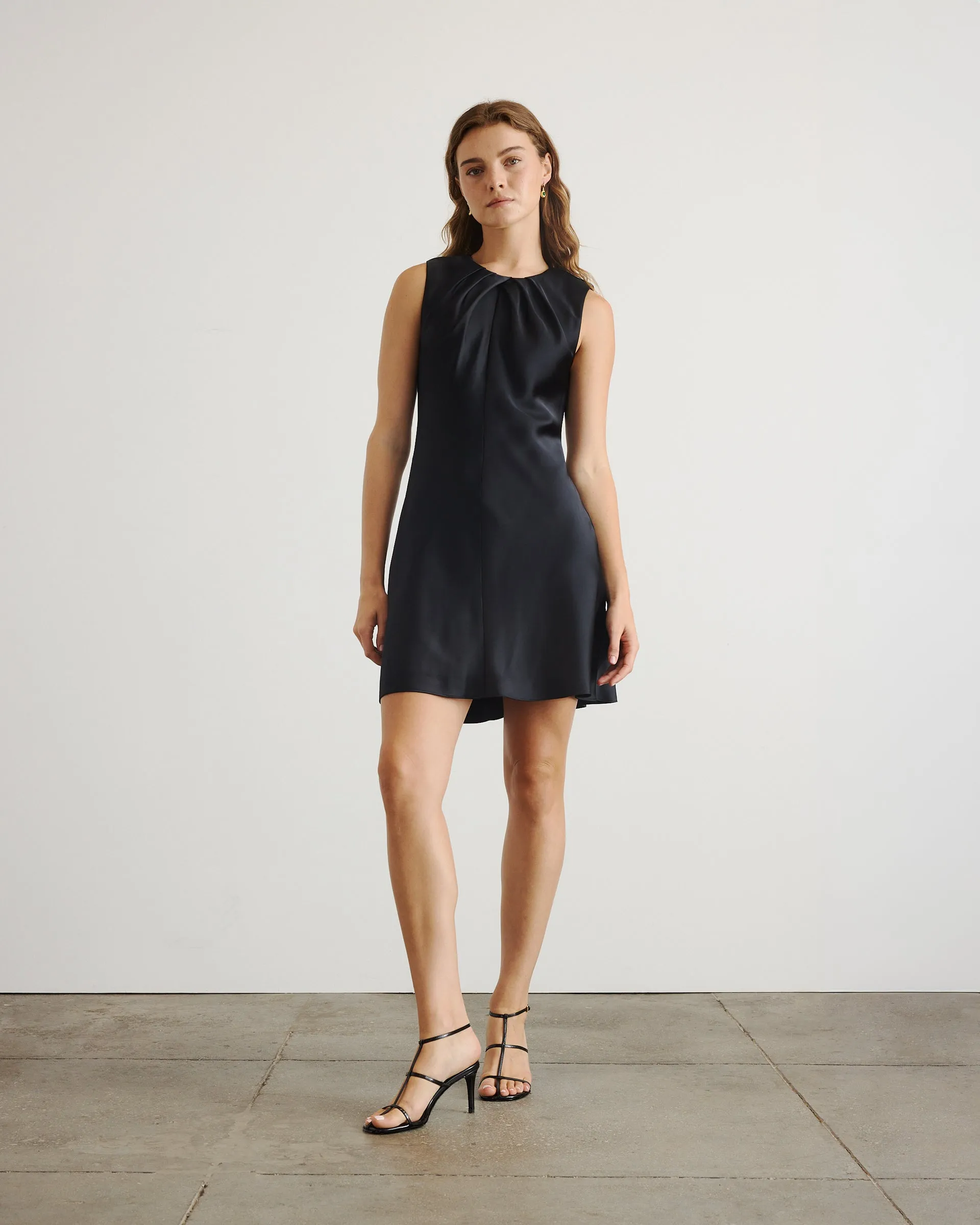 Easy-Storage Kind Glow Short Emily Dress