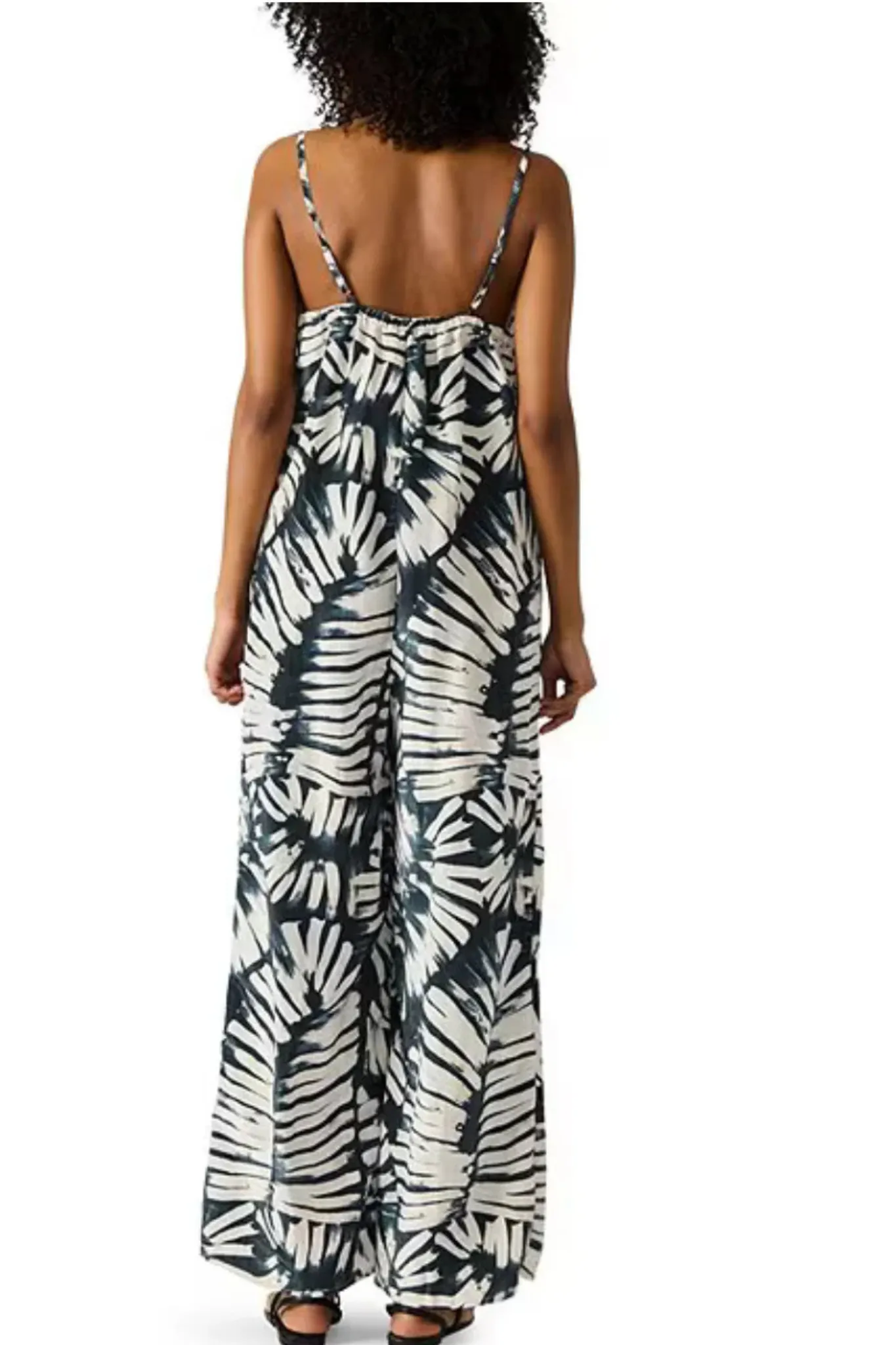 Casual Edge Mom Chic Desdemona Jumpsuit in Black/White