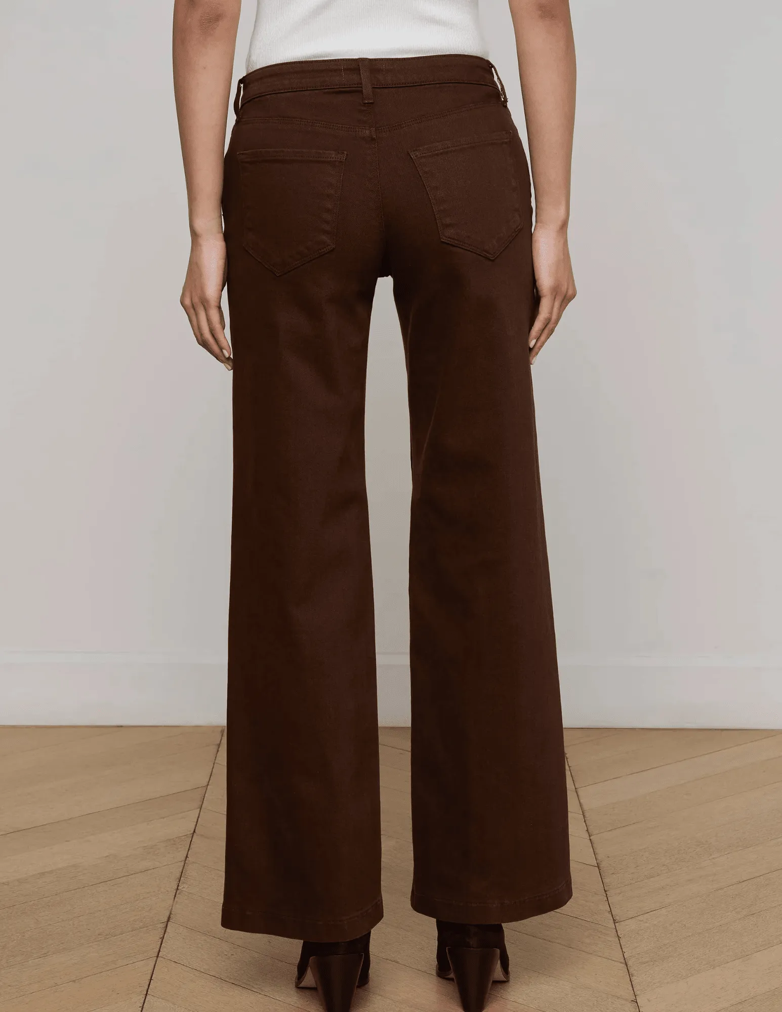 L'AGENCE Joanne Low Rise Wide Leg Jeans in Brown Go-To Garment