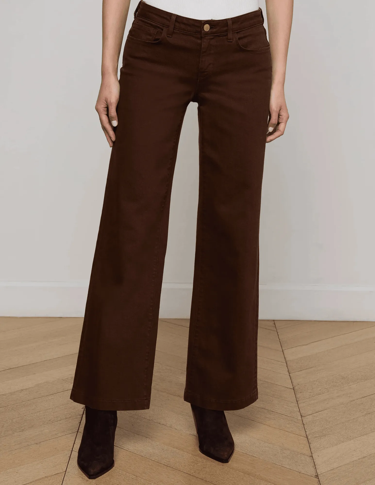 Festival Outfit Professional Wear Sleek Design L'AGENCE Joanne Low Rise Wide Leg Jeans in Brown