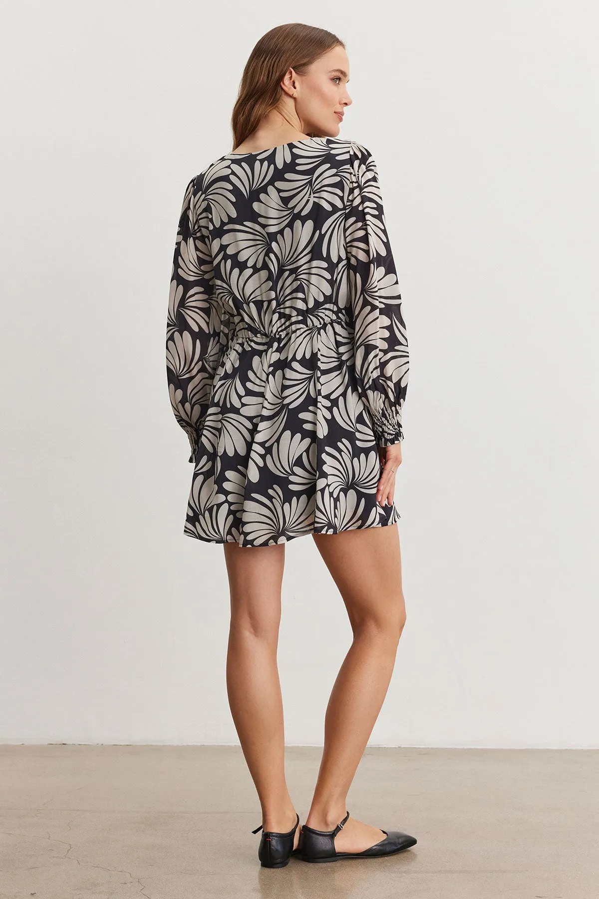 Social Ease Tatti Dress in Black/Cream