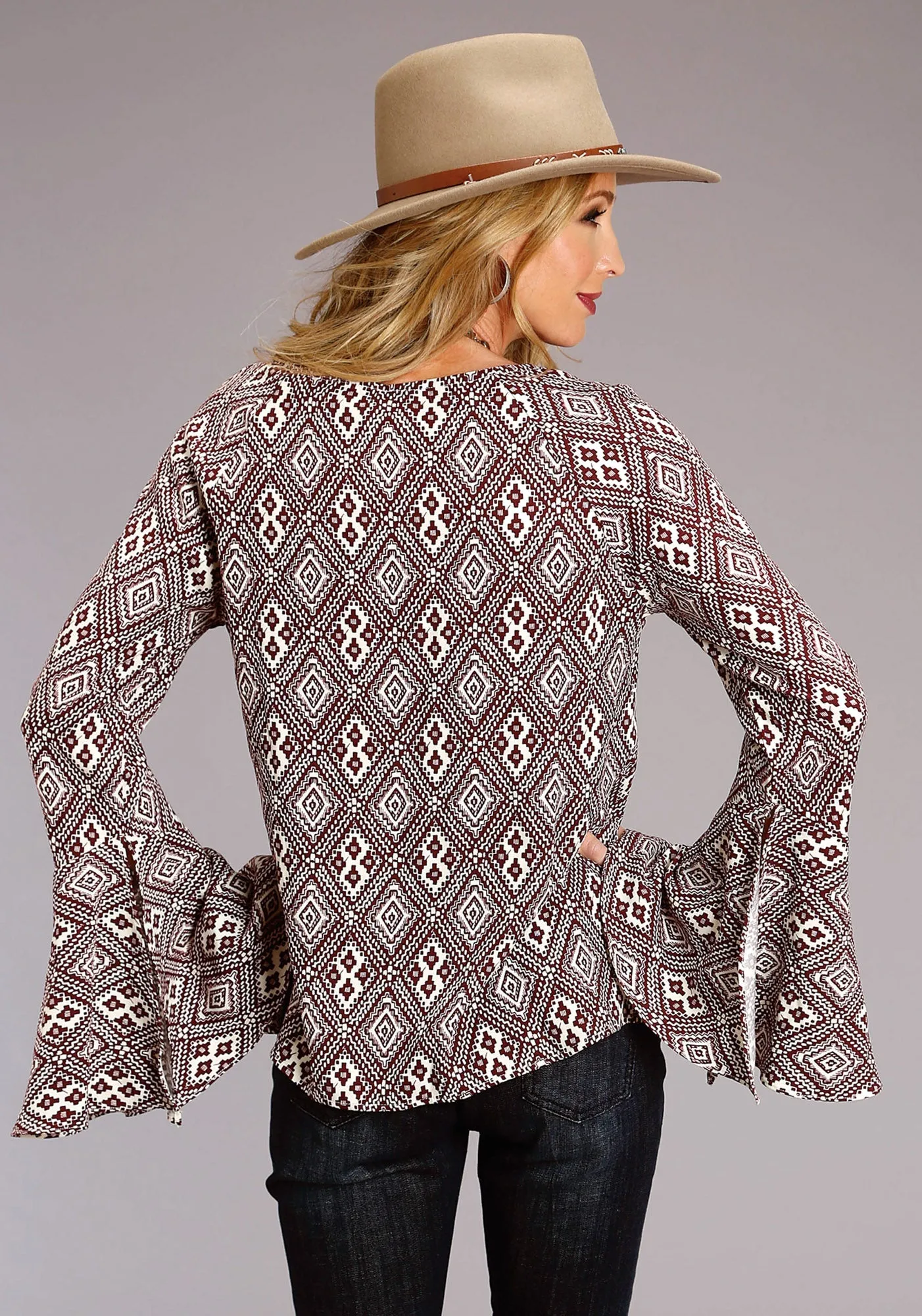 Perfect Wear Stetson Womens Aztec Print Wine/White 100% Rayon L/S Blouse
