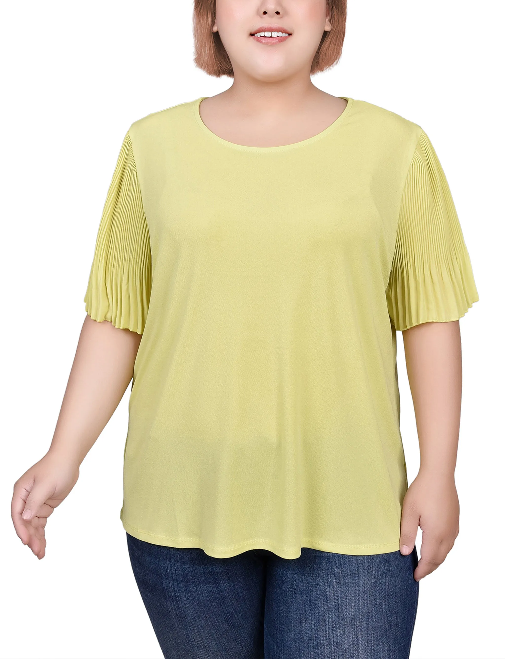 Relaxed and Effortless Plus Size Pleated-Sleeve Top