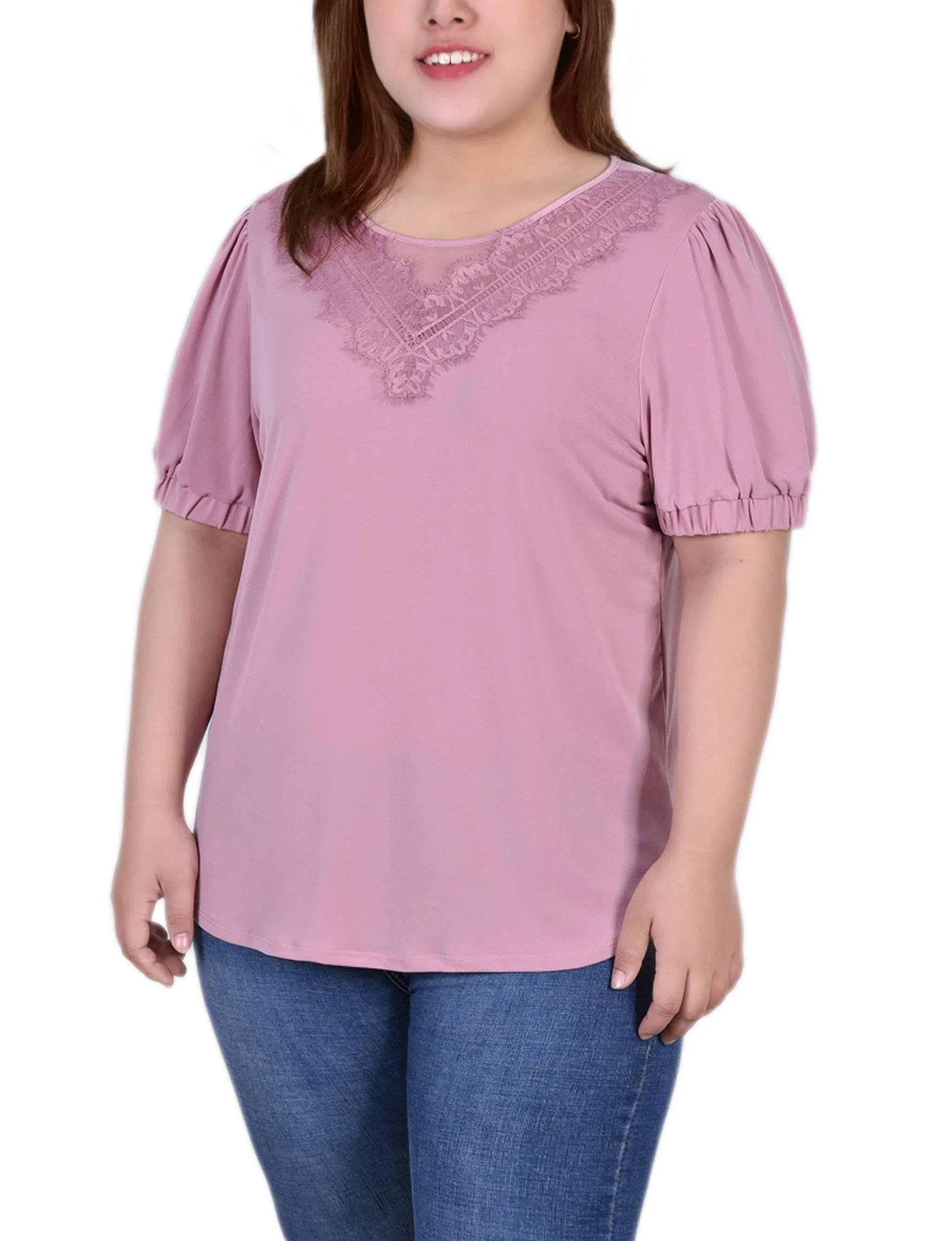 Tiered-Skirt Plus Size Short Puff Sleeve Top With Lace