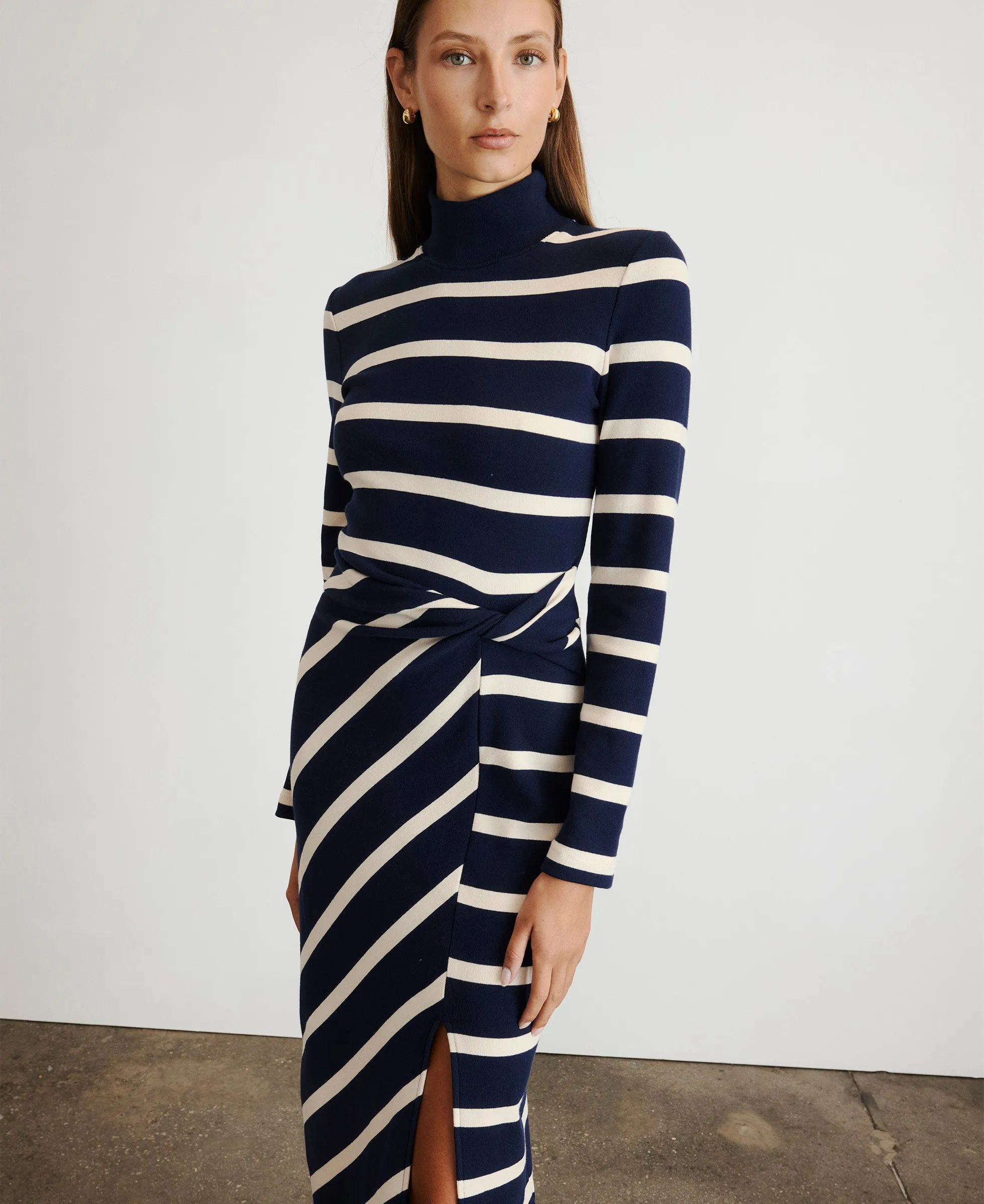 Brindy Dress Calm Style