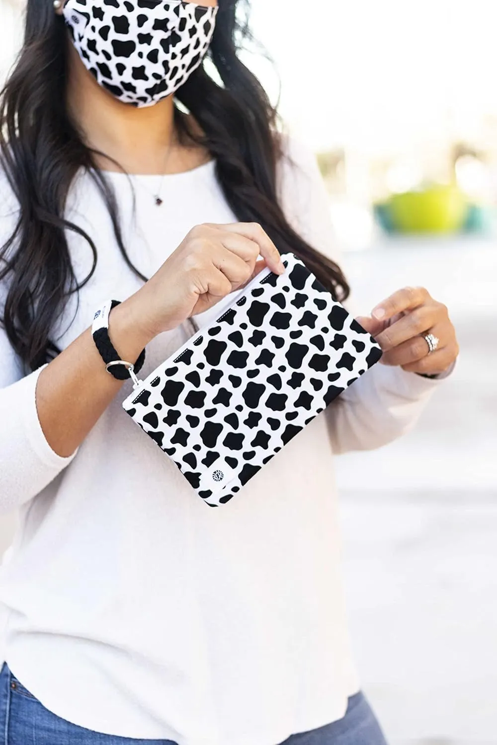 Pomchies Stylish Toiletry Bags for Traveling - Small Makeup Bags for Women - Water Resistant Pom Makeup Pouch Bags Travel Organizer for Accessories - I-Scream Cosmetic Bags