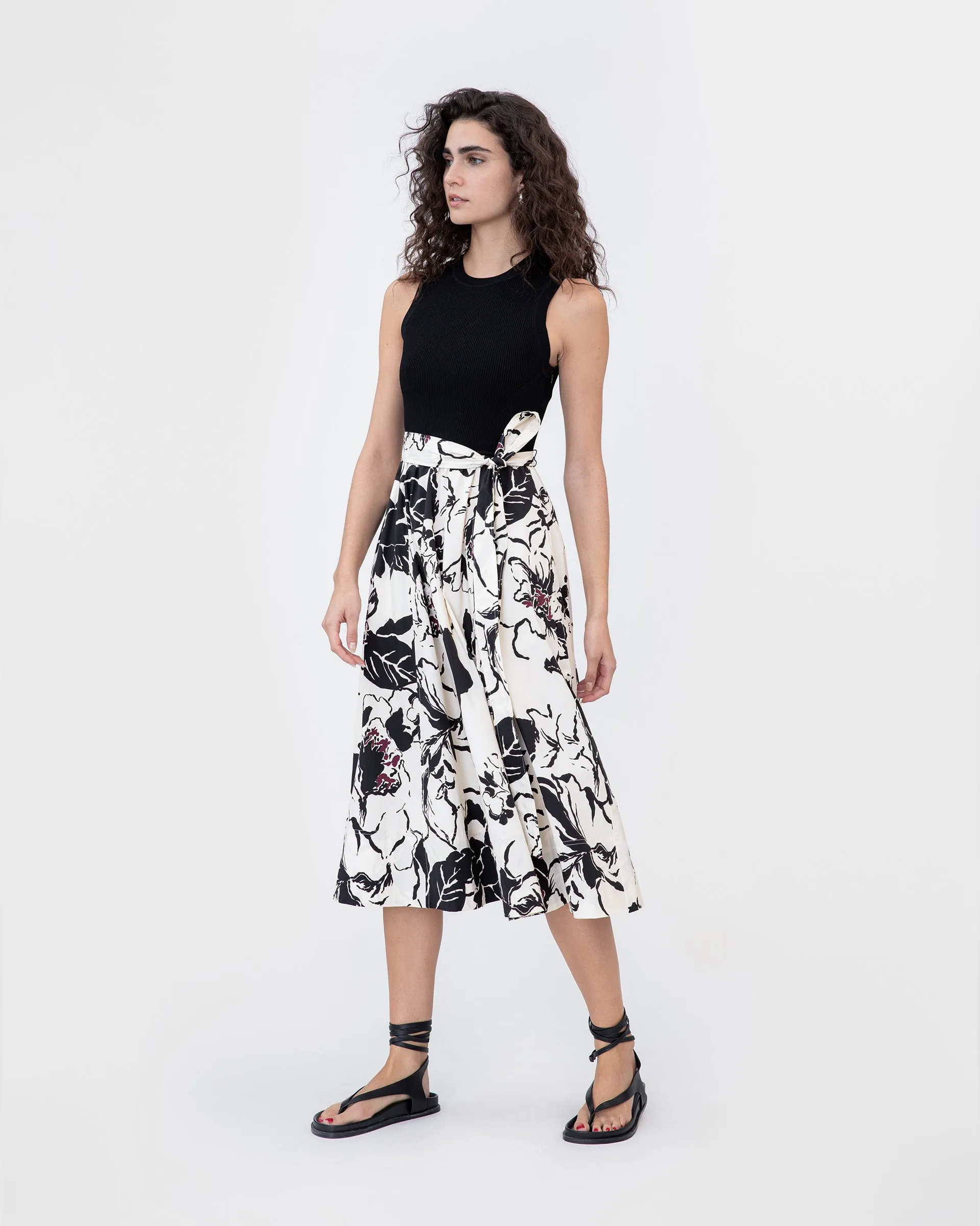 Devon Dress Motion Light