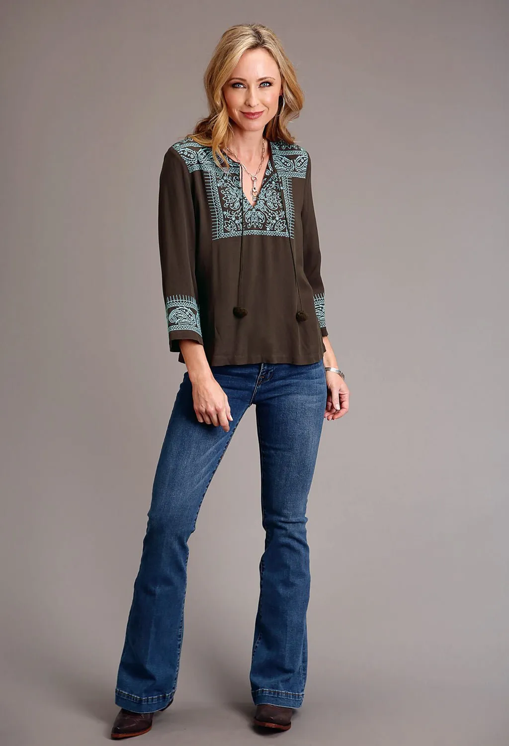 Traveler??s Choice Stetson Womens Twill V-Neck Chocolate 100% Rayon L/S Blouse