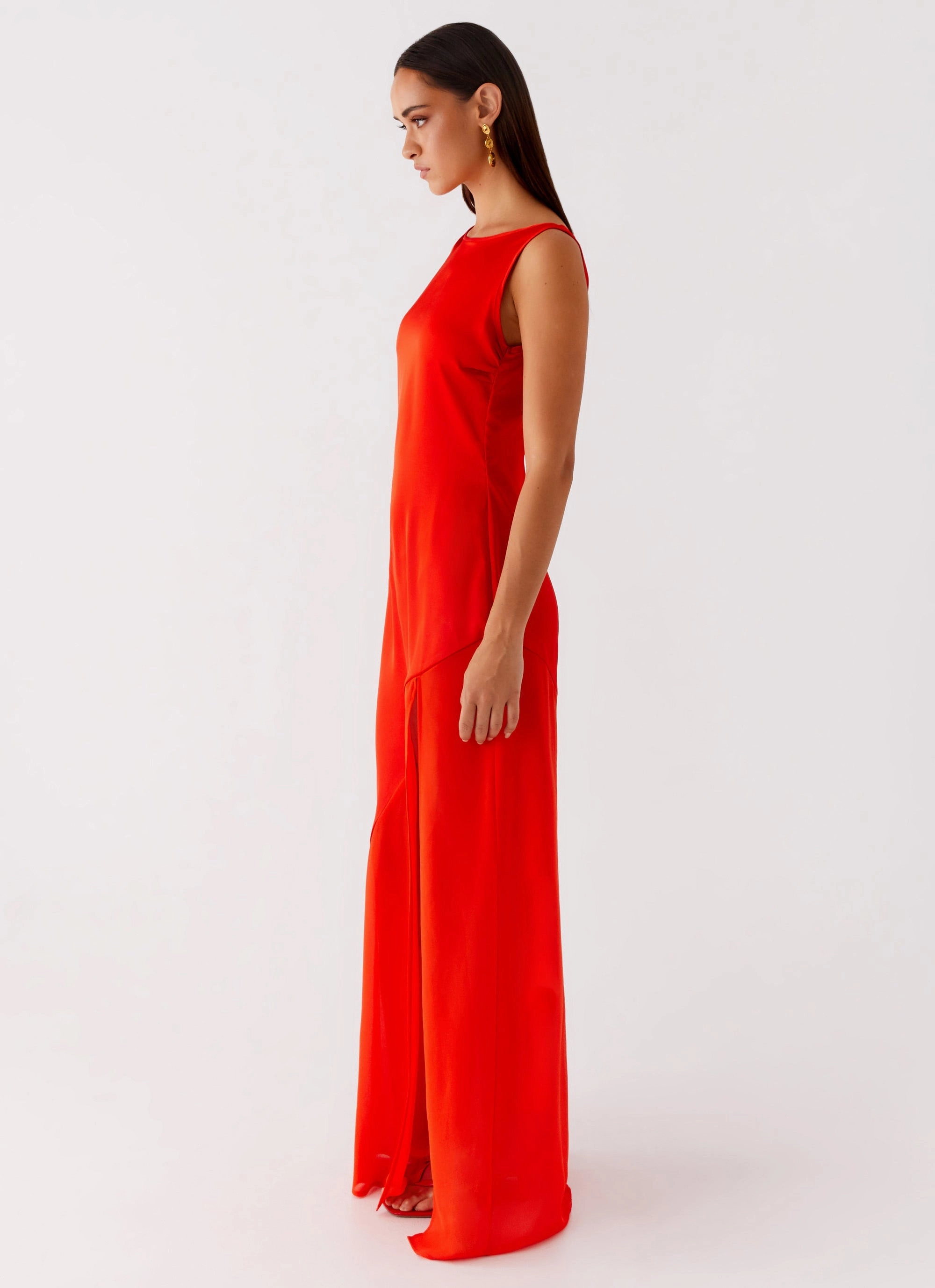 Ramiro Maxi Dress - Red Quilted-Lining Refined Aesthetic