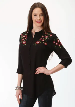 Reinforced Buttons Roper Womens Black Rayon/Nylon Floral Challis S/S Shirt Minimalist Fit Roper Womens Black Rayon/Nylon Floral Challis S/S Shirt