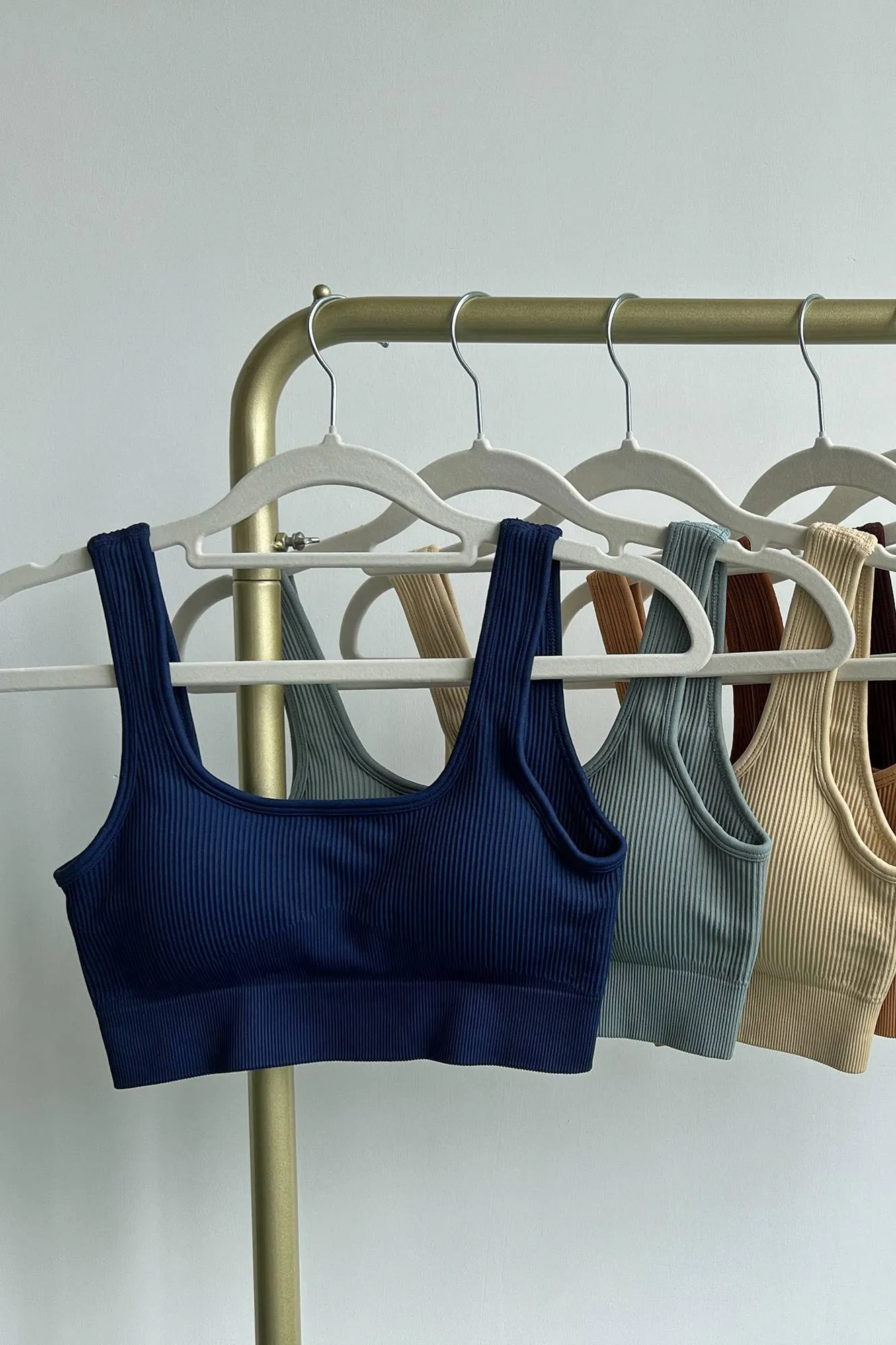 Ribbed Scoop Neckline Sports Bra