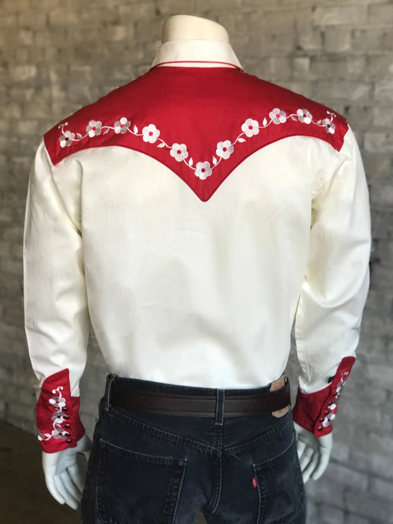 Smooth Stitch Pattern Light Option Rockmount Mens Red/White 100% Cotton Loving You 2-Tone L/S Shirt