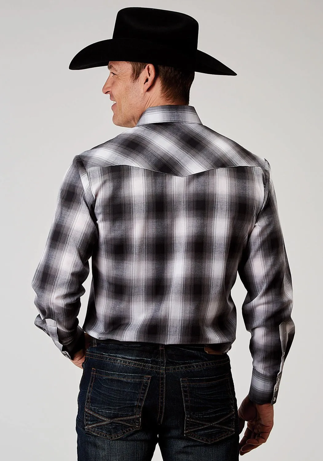 Ethical production Roper Mens 1972 Plaid Black Cotton Blend L/S Shirt