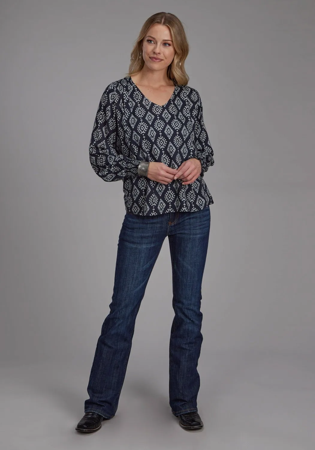 Trendy Vibes Roper Womens 2133 Ikat Black 100% Rayon V-Neck L/S Blouse