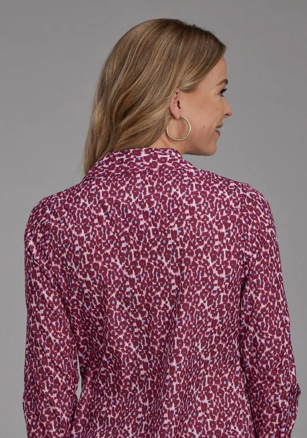 Roper Womens 2134 Leopard Red Multi 100% Polyester L/S Blouse Wardrobe Must-Have Abrasion Resistant Edges