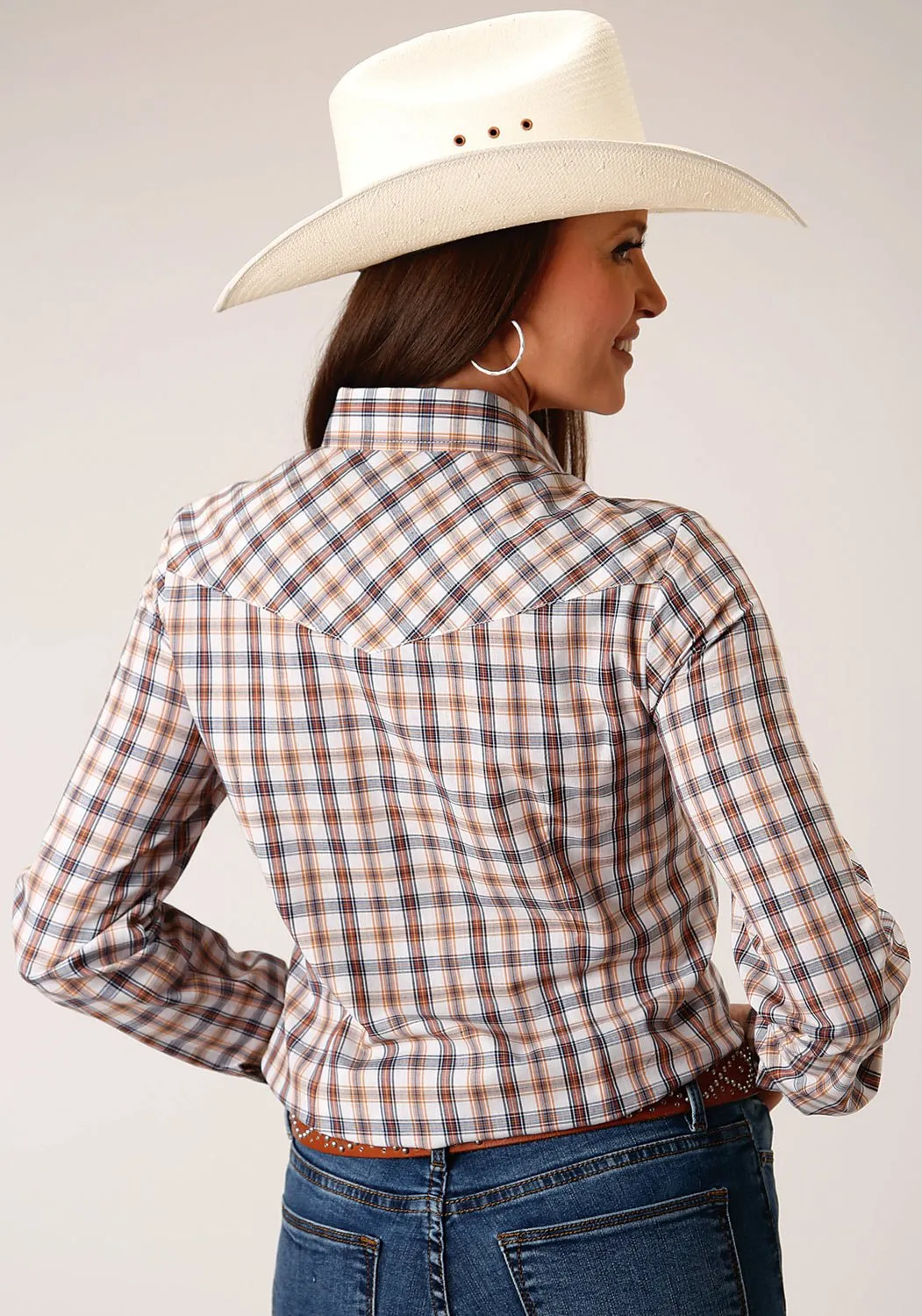 Functional Design Reinforced Buttonholes Roper Womens 55/45 Plaid Navy/Gold/Rust Cotton Blend L/S Shirt