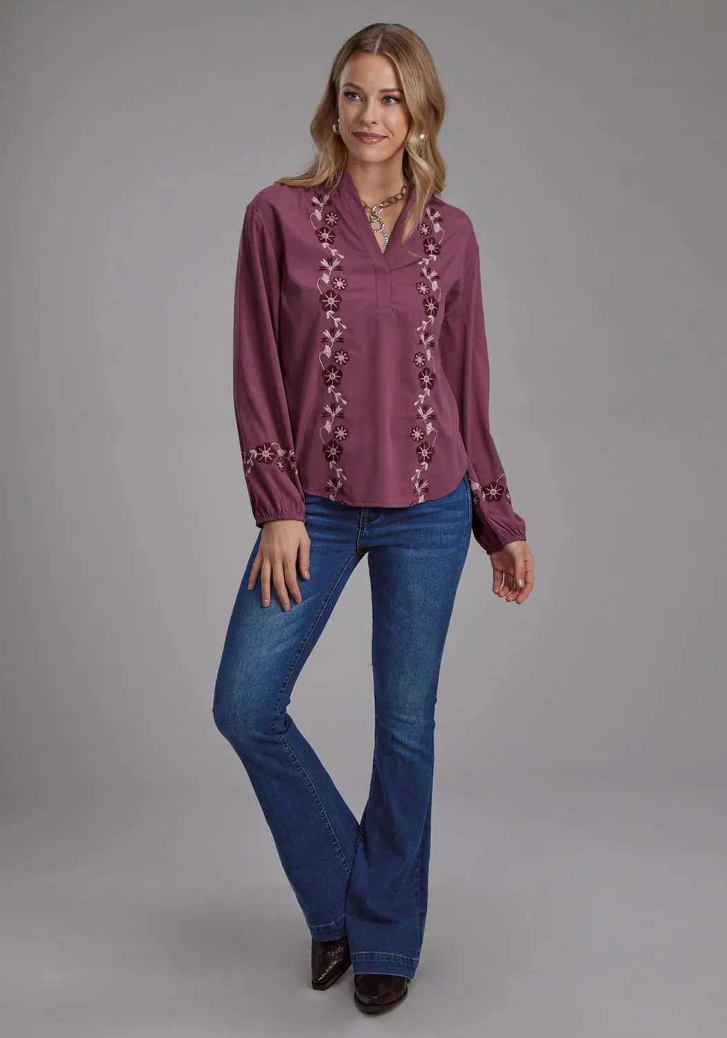 Stretchy Cloth Sleek Silhouette Roper Womens Banded Color Floral Mauve 100% Polyester L/S Blouse