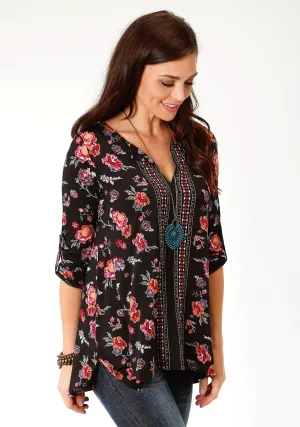 Roper Womens Black Poly/Spandex Shark Bite Floral S/S Tunic Flat Felled Seams Trendy Look Roper Womens Black Poly/Spandex Shark Bite Floral S/S Tunic