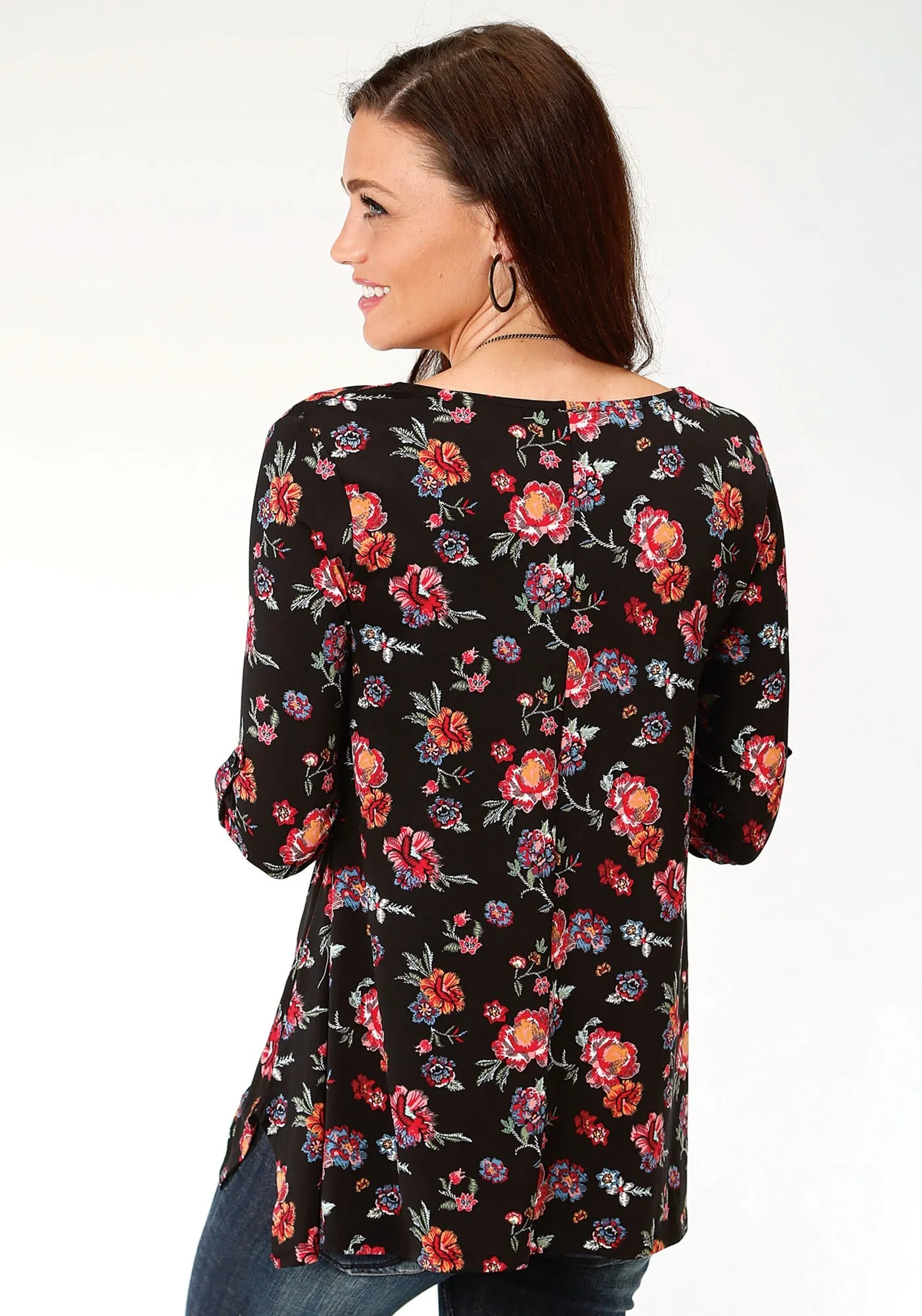Roper Womens Black Poly/Spandex Shark Bite Floral S/S Tunic Tailored Silhouette