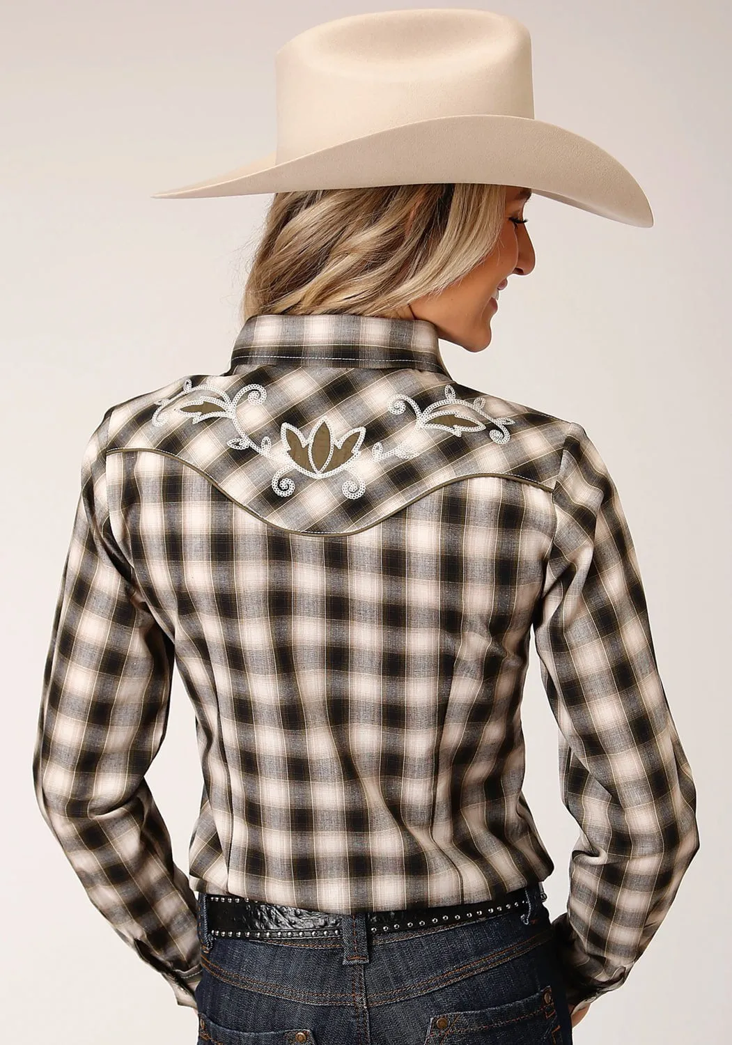 Outfit Routine Light Comfort Roper Womens Black/Cream Cotton Blend Olive Plaid L/S Shirt