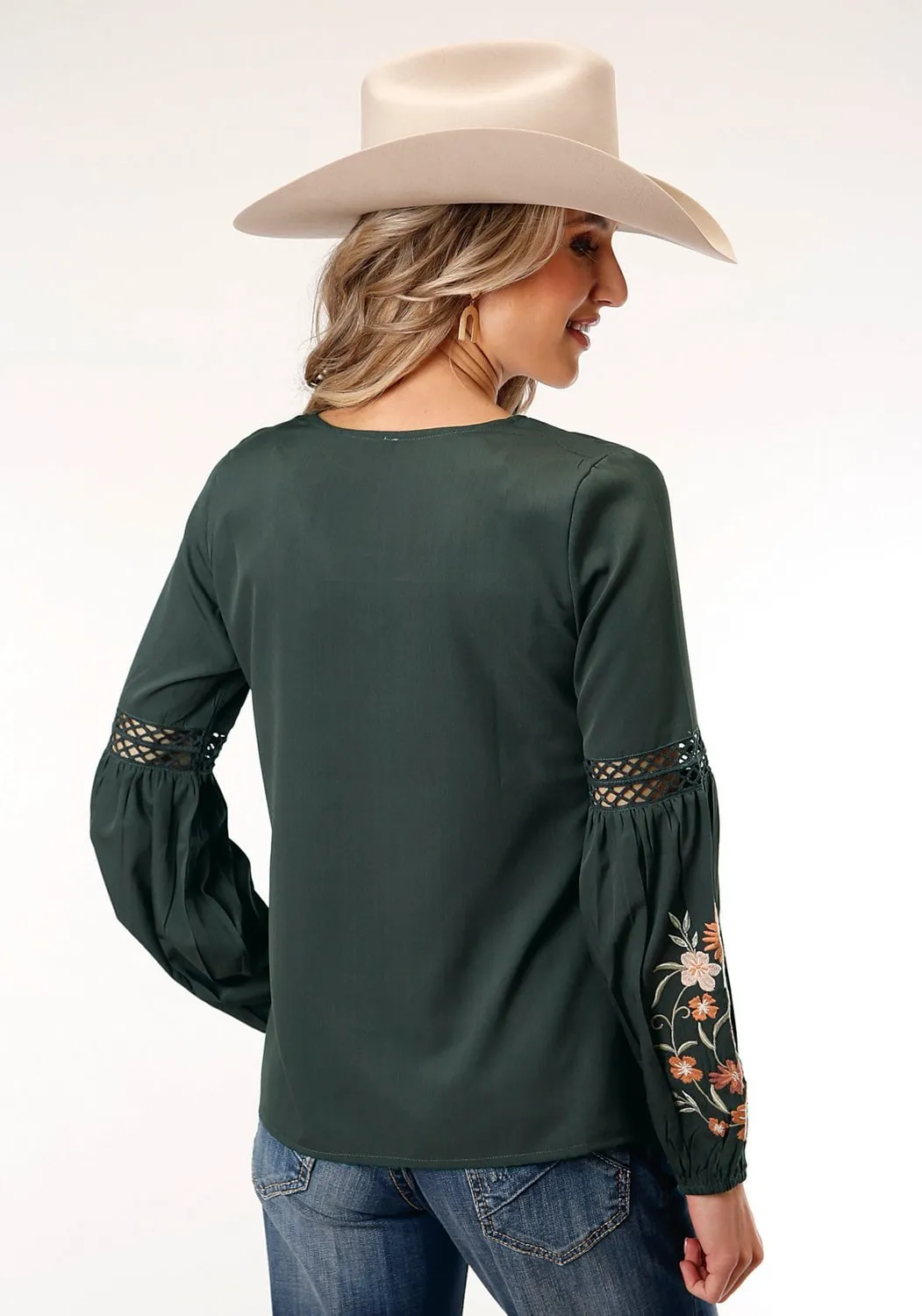 Comfy Layer Roper Womens Floral Crepe Grey Polyester L/S Tunic