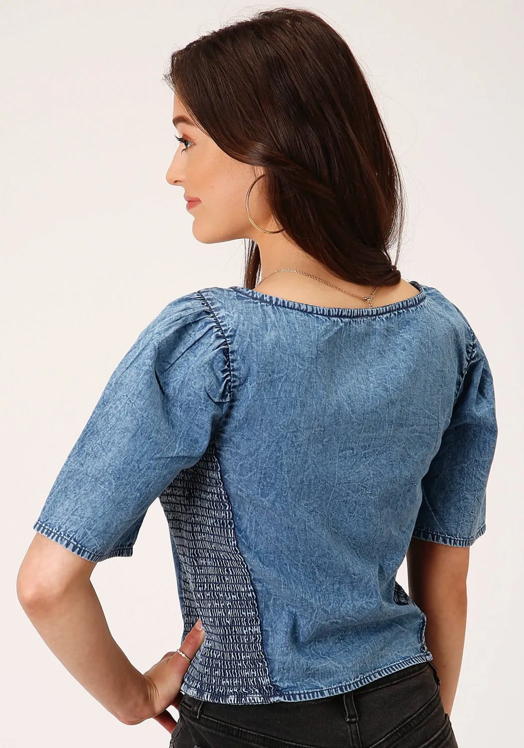 Youthful Style All Purpose Weave Design Roper Womens Medium Denim Top Blue 100% Cotton S/S Blouse