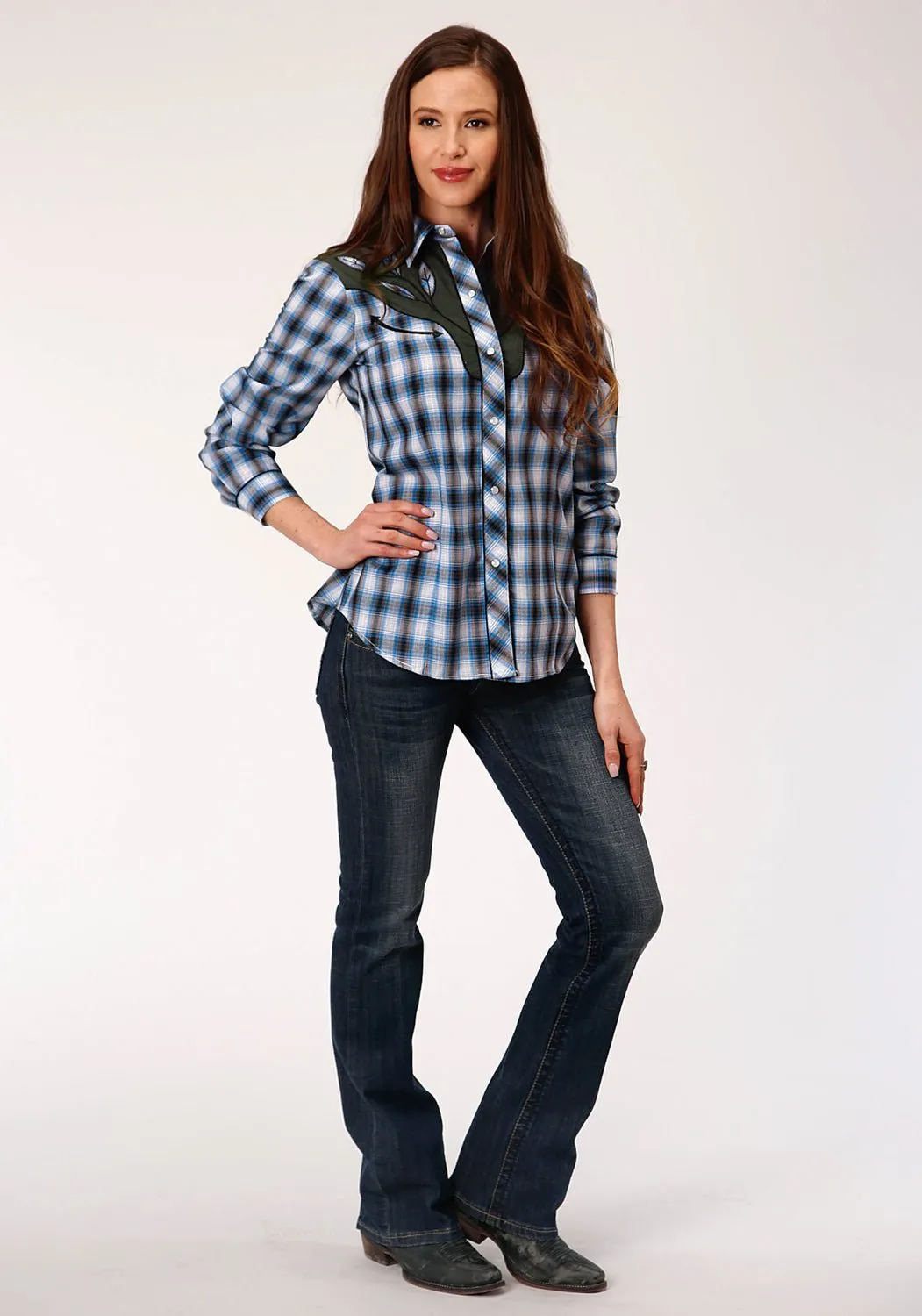 Classic Five Pocket Design Customizable Hem Options Roper Womens Navy/White Cotton Blend Plaid Western L/S Shirt
