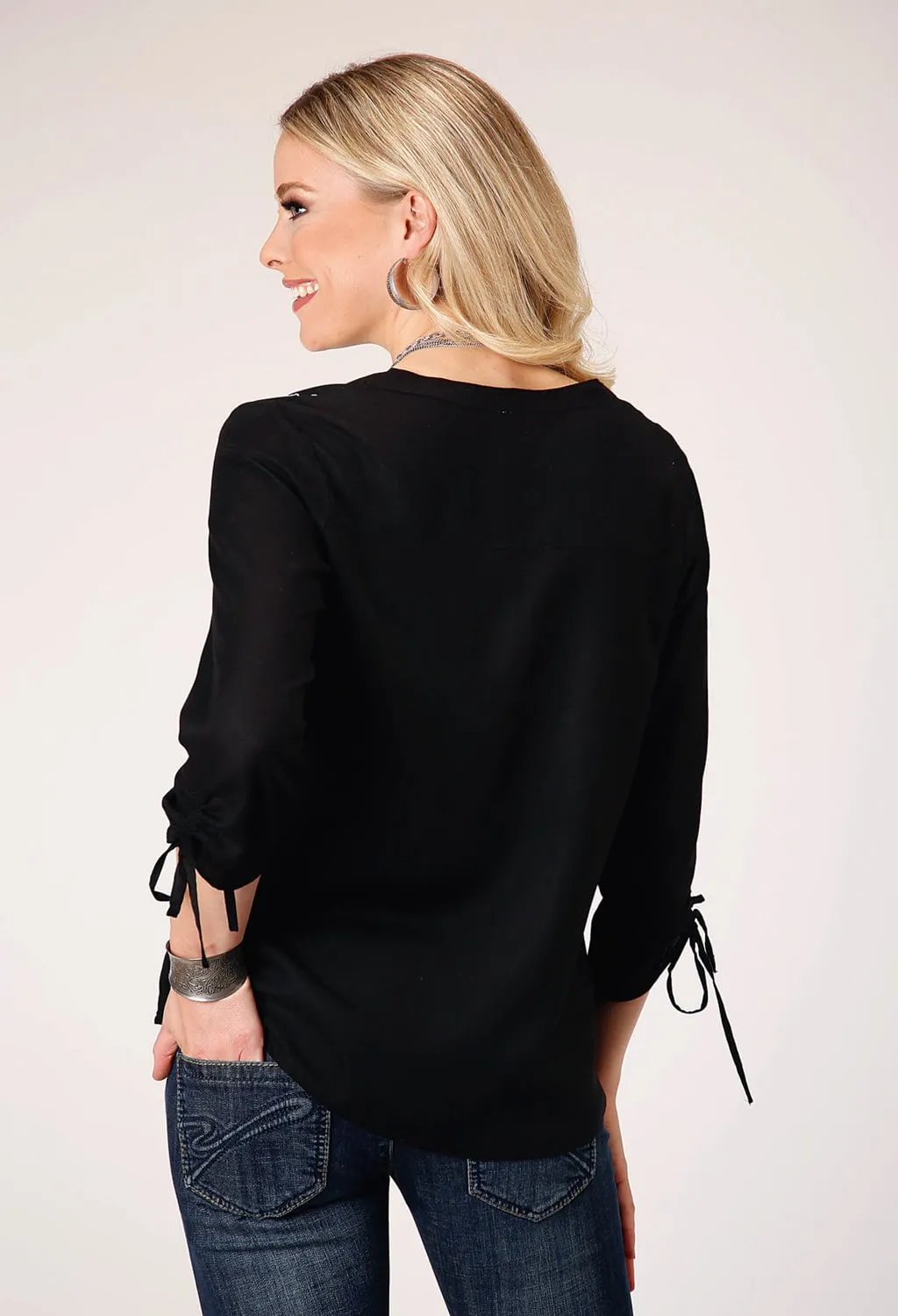High-Quality Material Roper Womens Pretty Floral Black 100% Rayon S/S Blouse