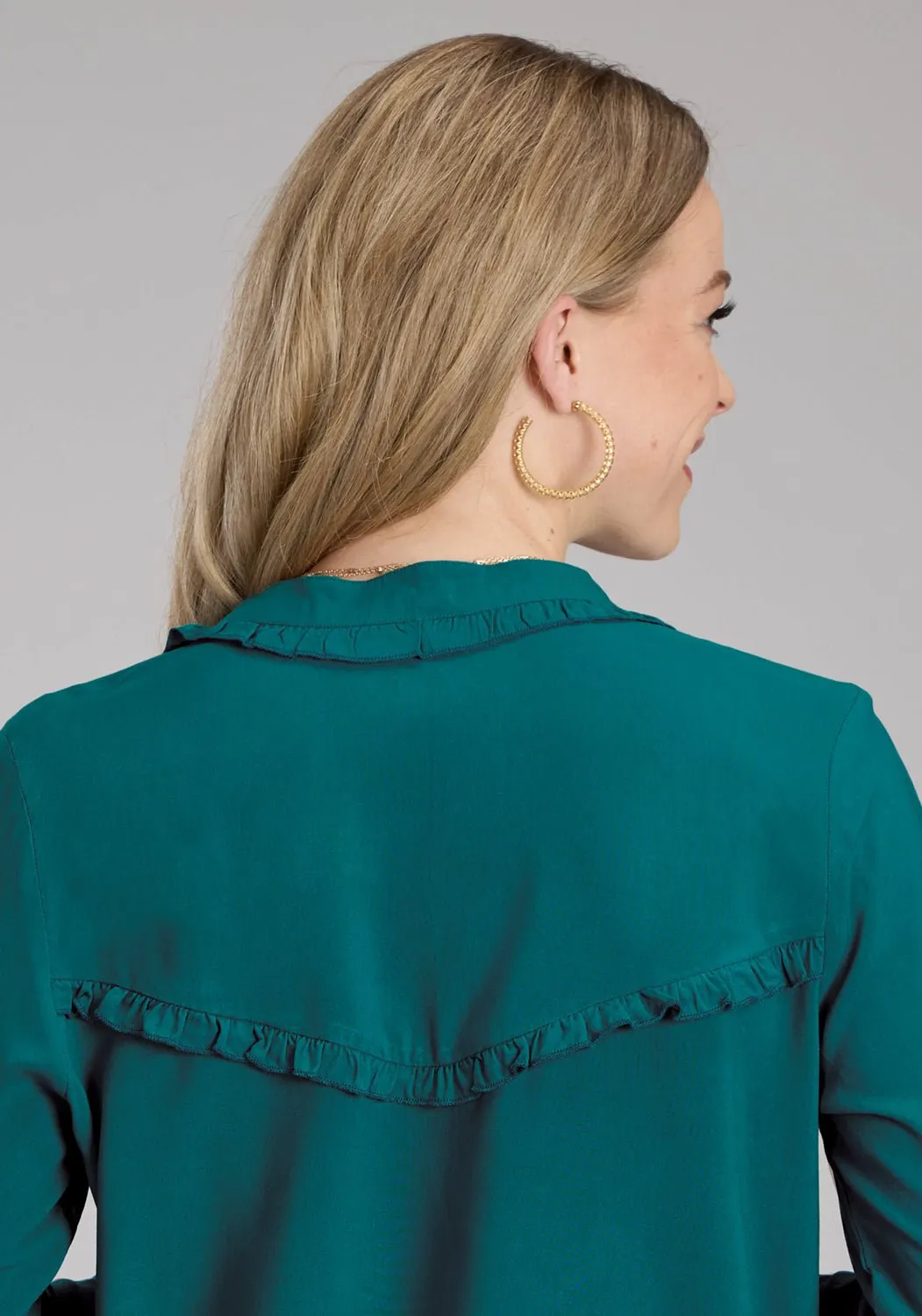 Roper Womens Ruffle Trim Challis Teal 100% Rayon L/S Blouse Anti Pilling Surface Stretchable Cloth