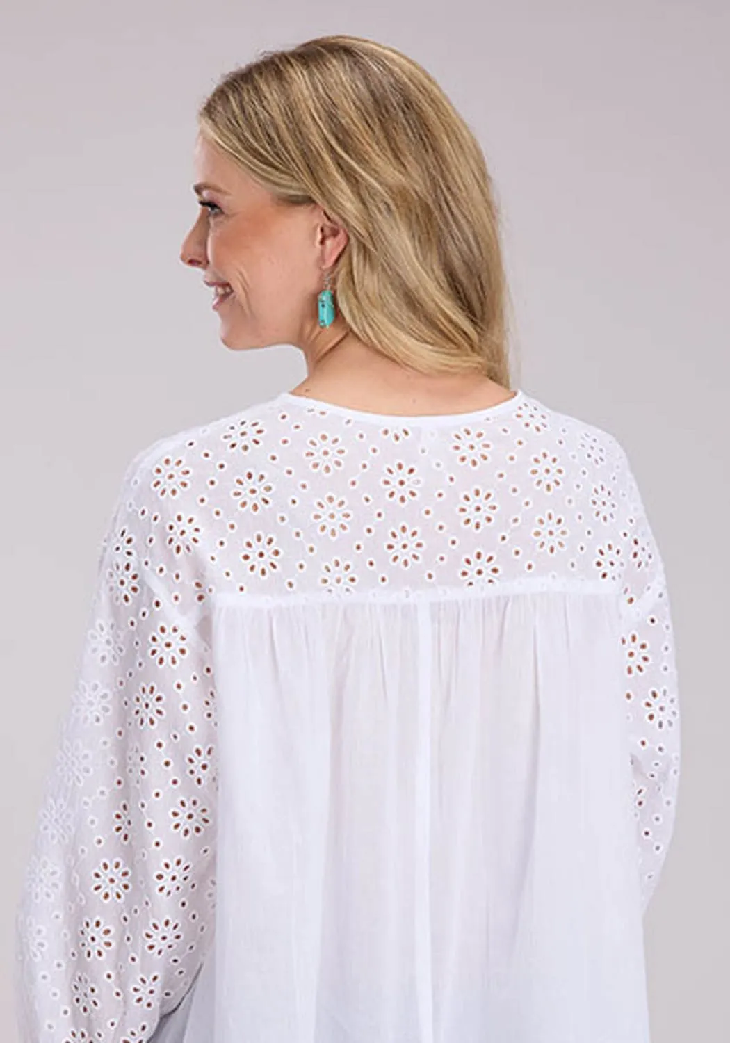 Elegant Finish Unmatched comfort Roper Womens Self Tie Eyelets White 100% Cotton L/S Blouse