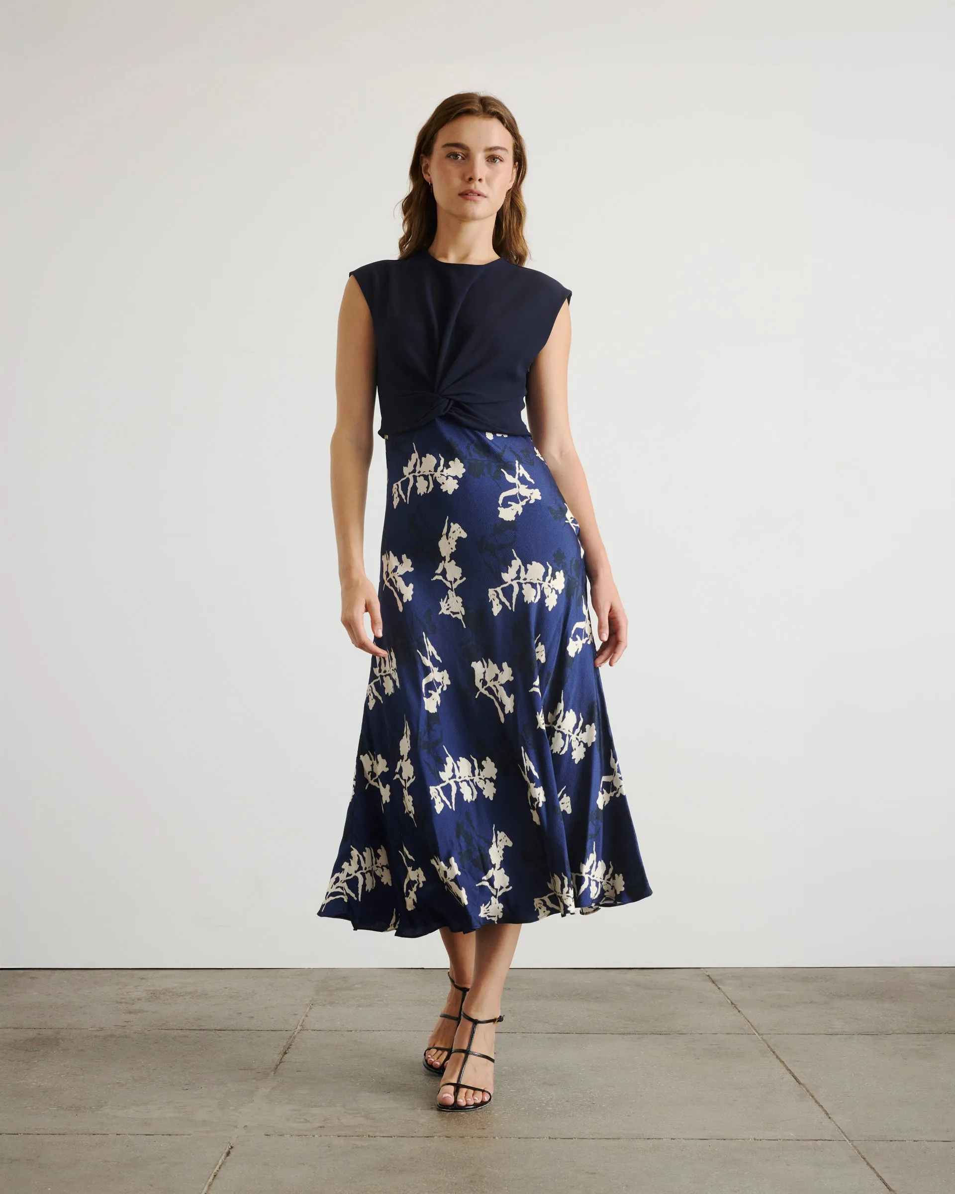 Rosabeth Dress Tailored Fit Subtle Edge