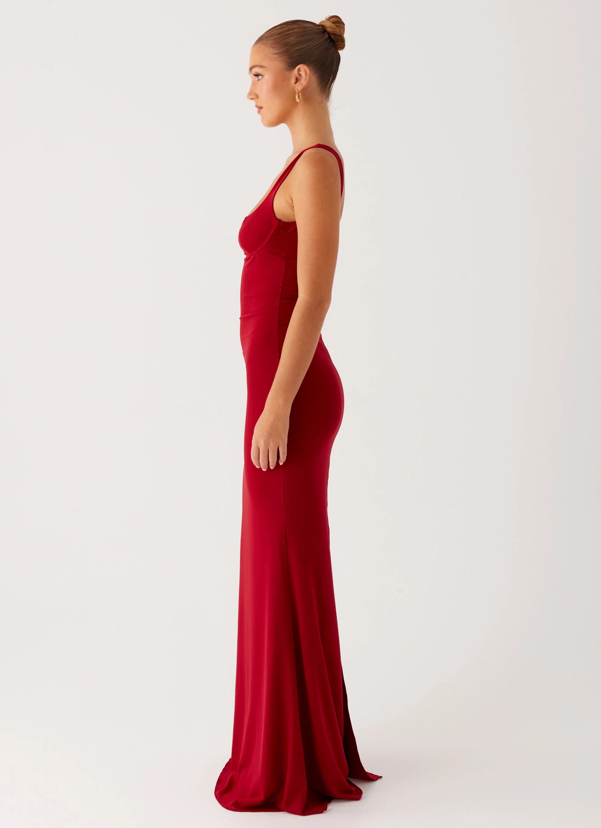 Safiya Maxi Dress - Maroon Walk Easy Gentle Shine
