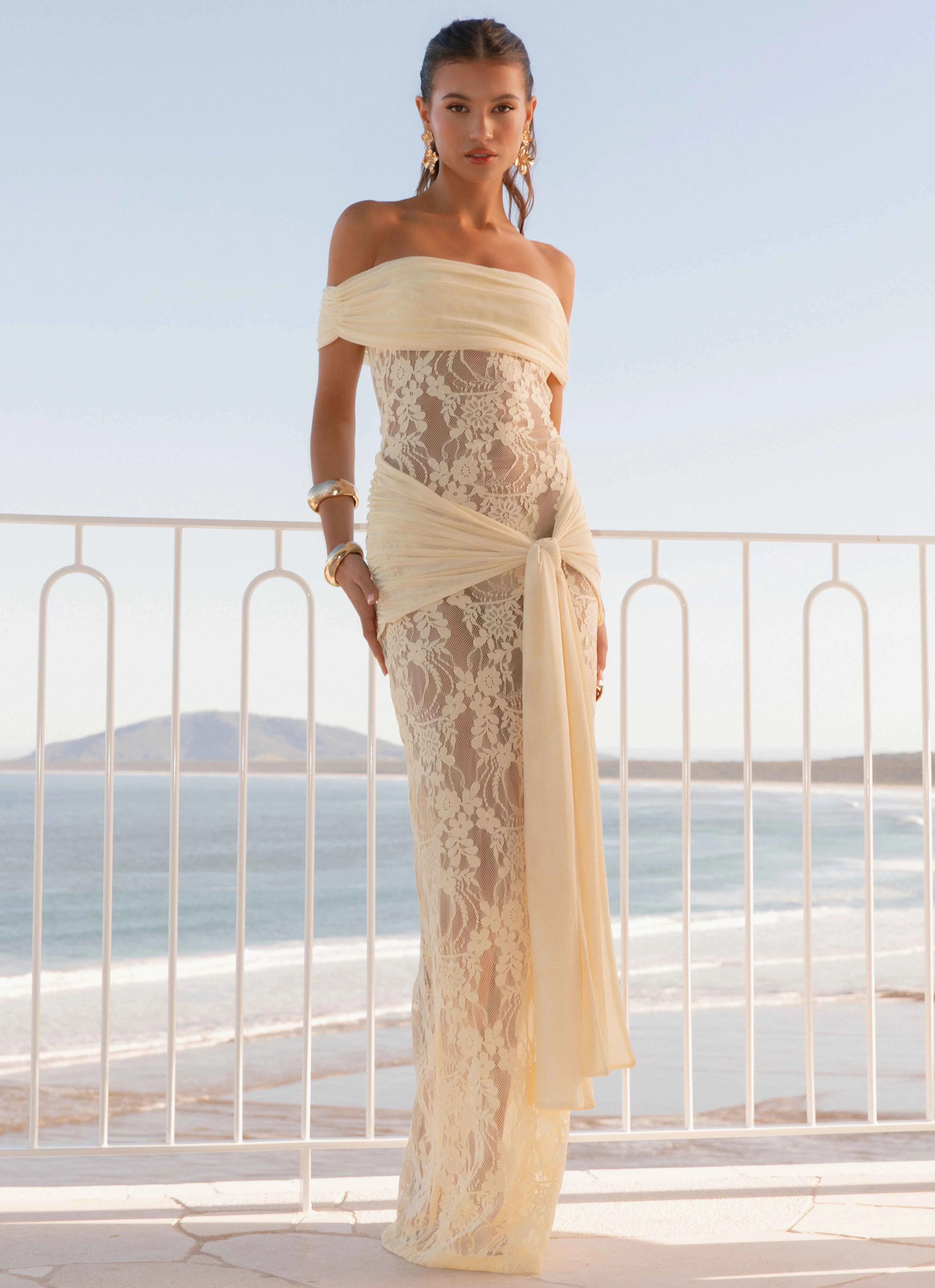 Gracie Twist Maxi Dress - Yellow Comfortable Touch summer look