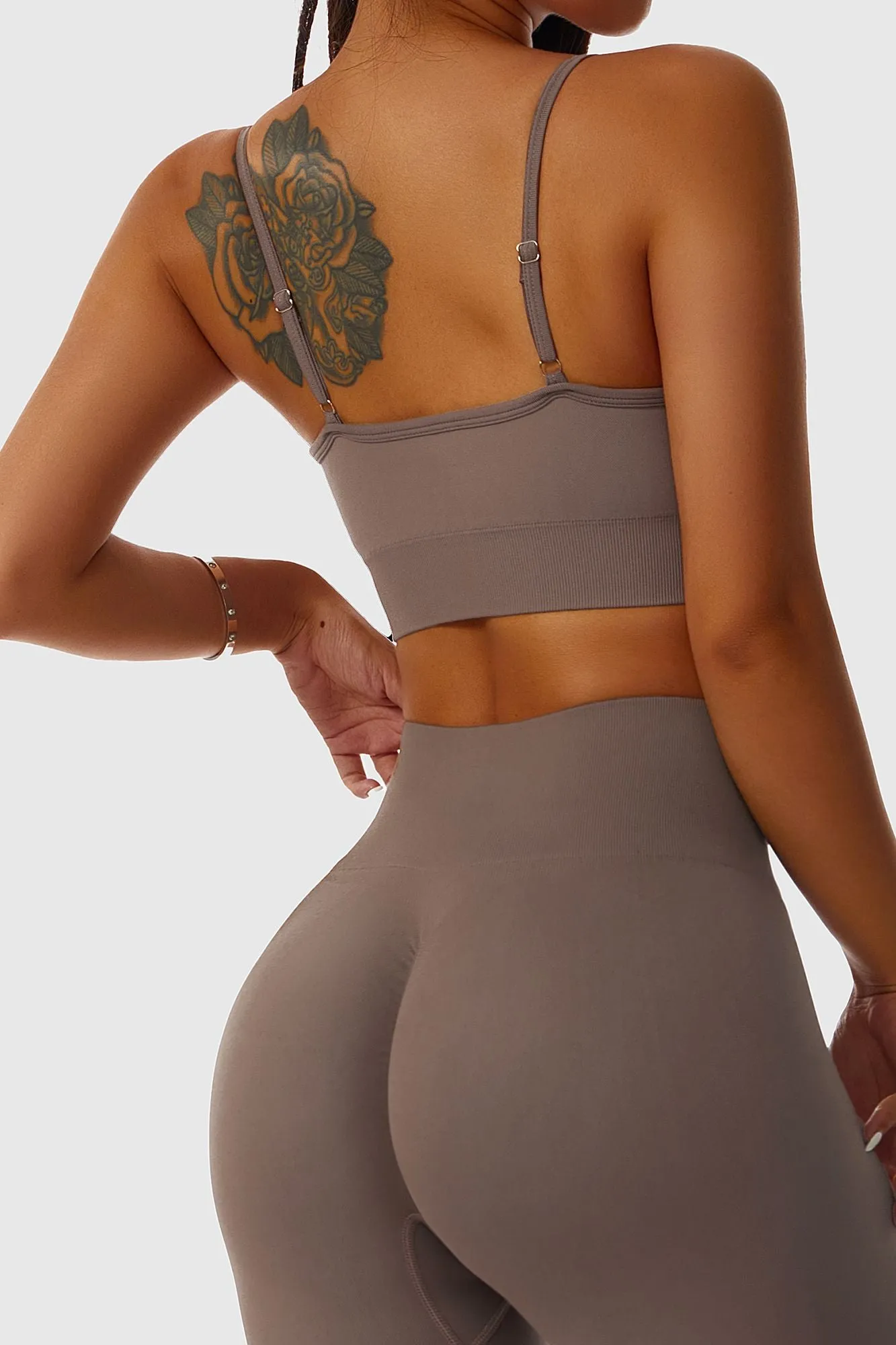 Seamless Scoop Neck Sports Bra