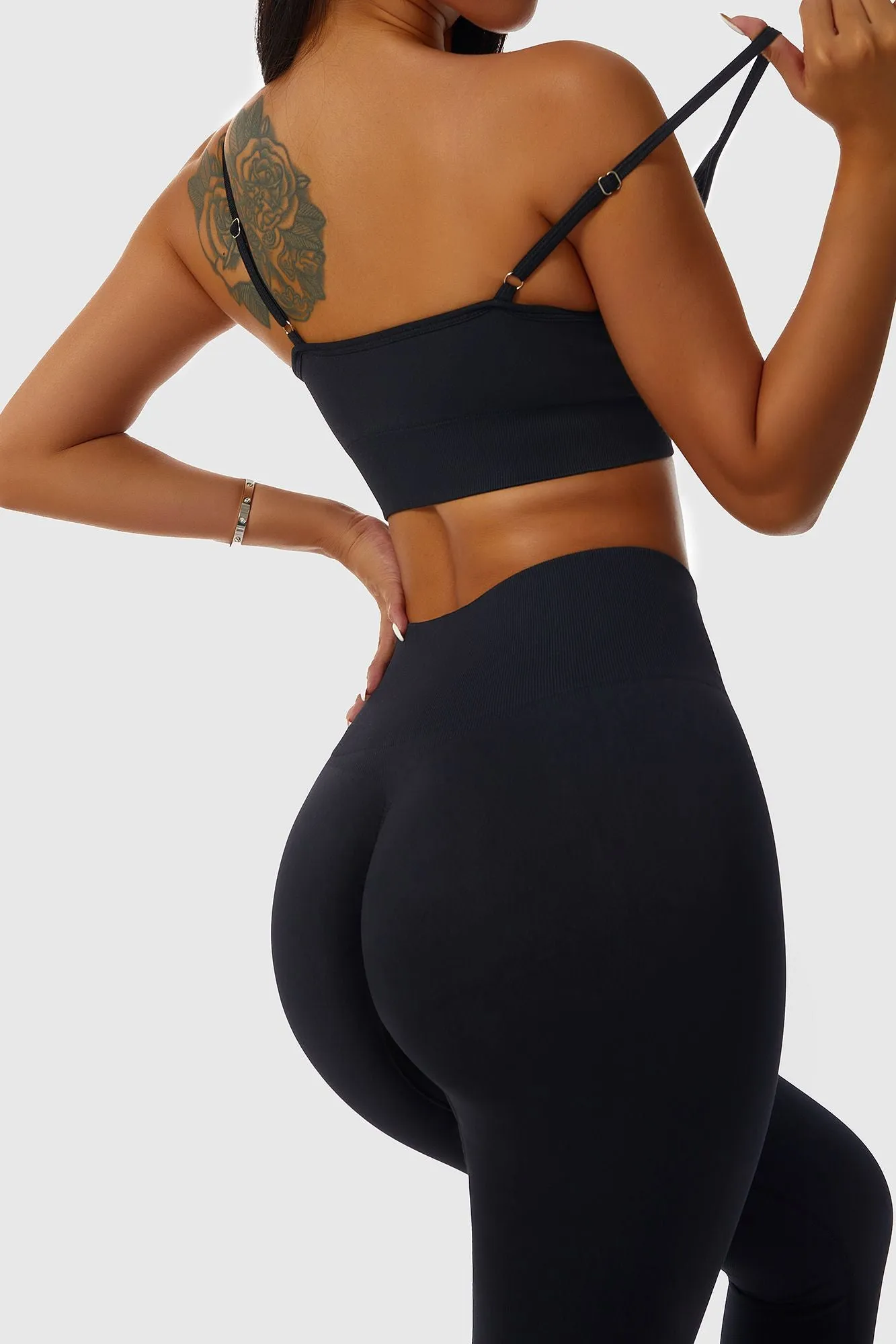 Seamless Scoop Neck Sports Bra