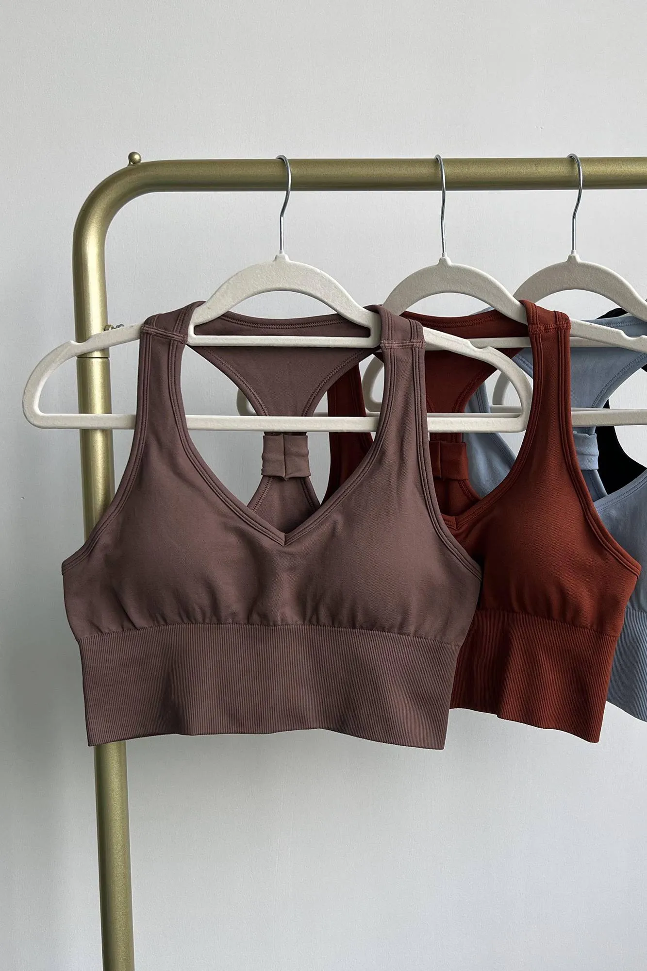 Seamless Scoop Neckline Racerback Sports Bra