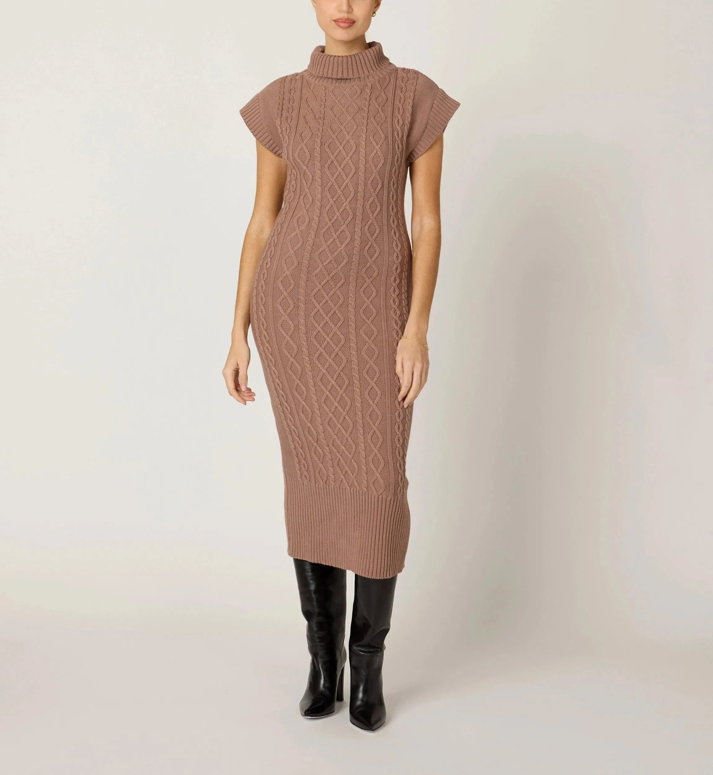 Festival-Ready travel mode Shana Midi Dress | Woodrose