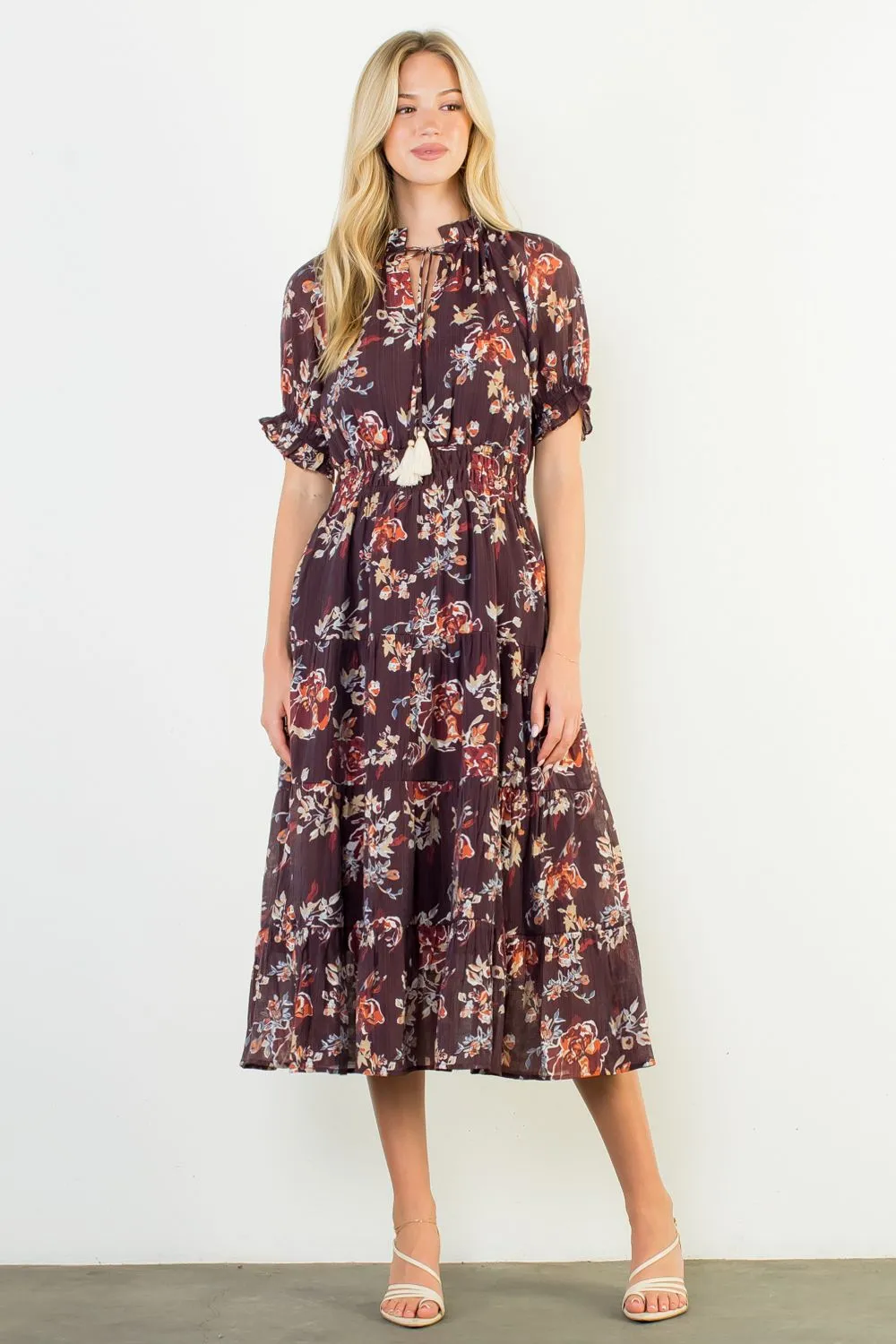 Chic Motion Chill Style Short Sleeve Floral Maxi Dress in Black