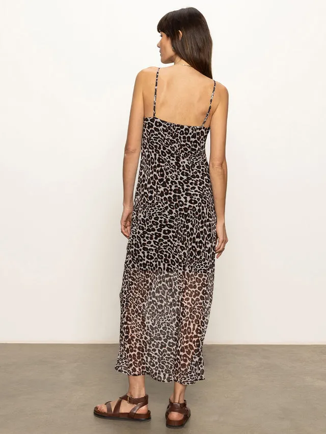 EFFORTLESS SLIP DRESS Flattering Shape Look